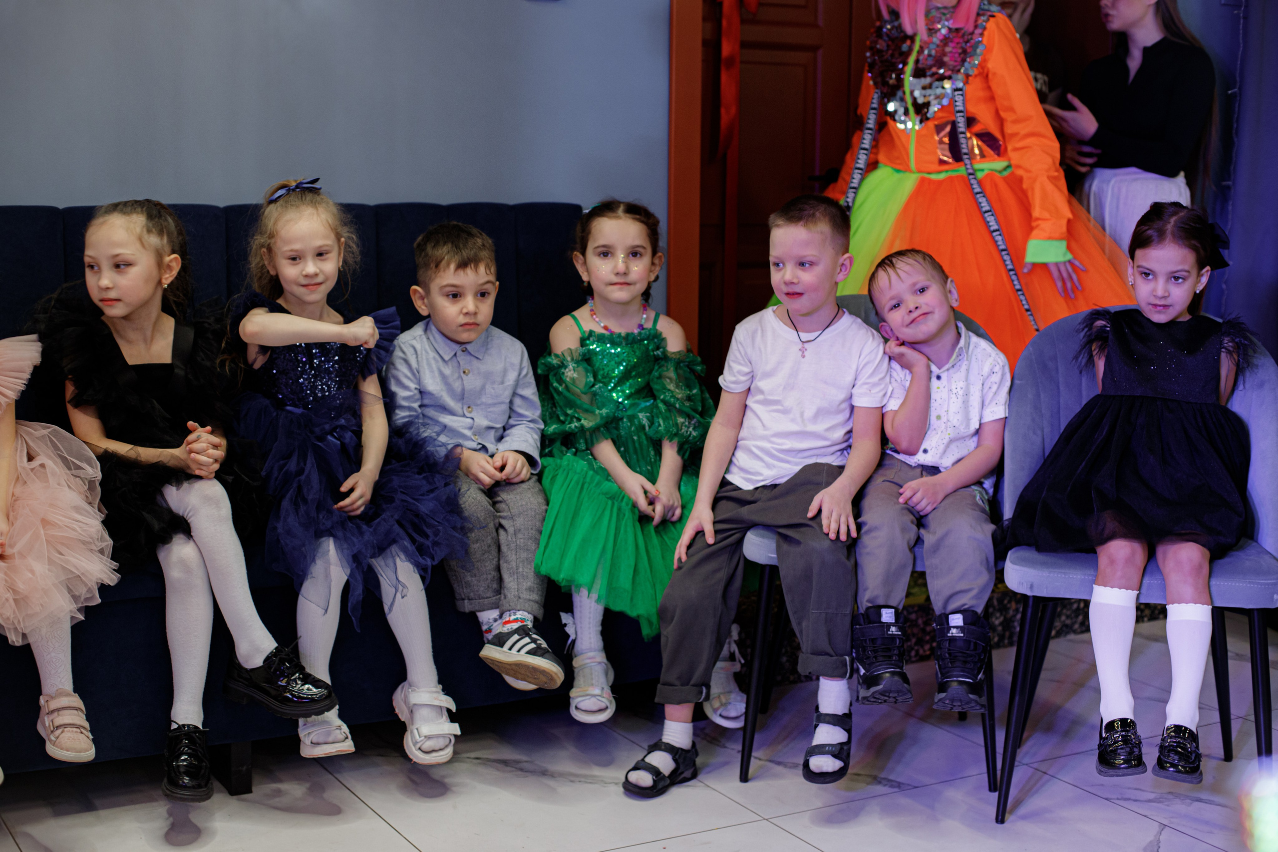 ASIA'S BIRTHDAY PARTY. Photokarish