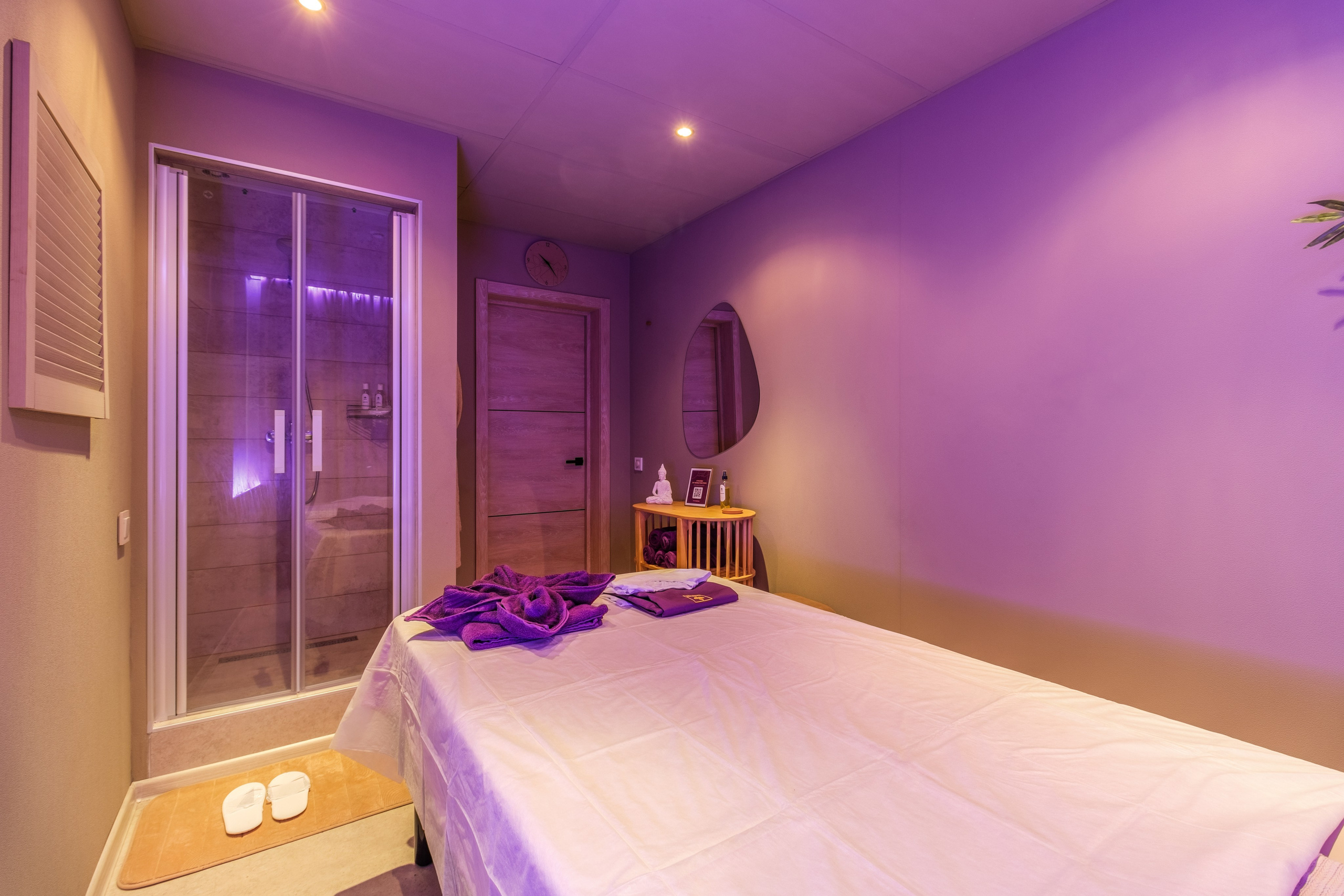 Интерьерная фотосъёмка SPA-салона Тайрай