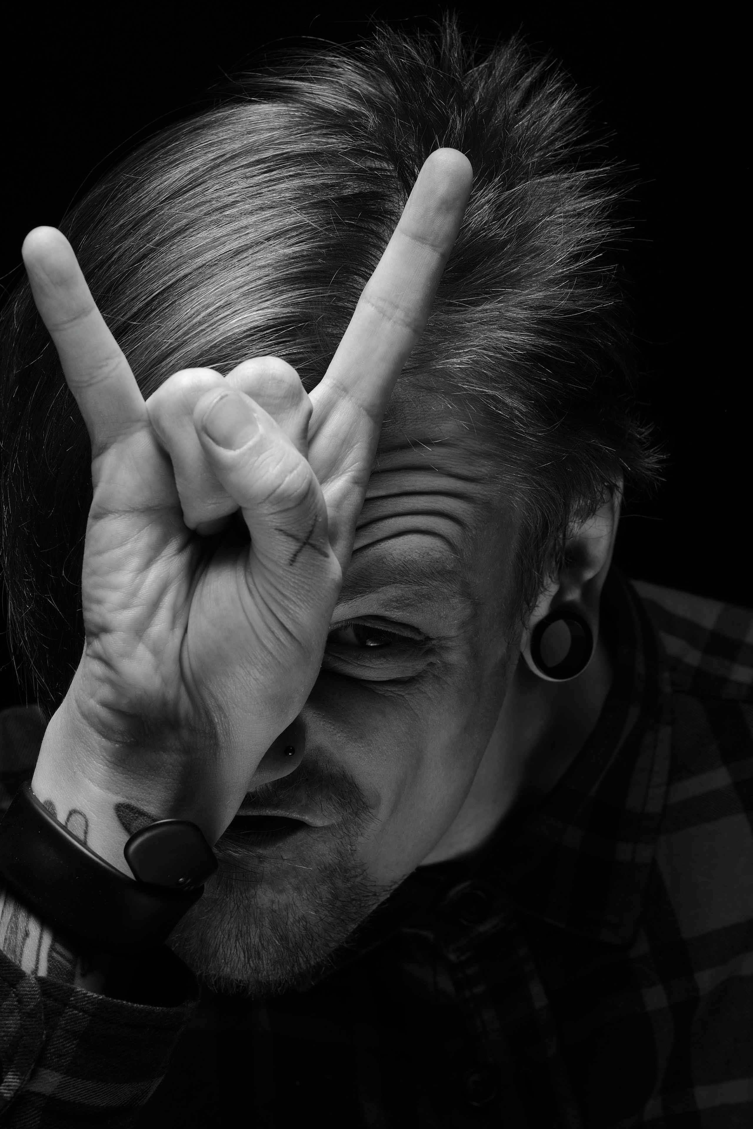 Контент для экспертов. Портретный фотограф в Москве Александр Денисов