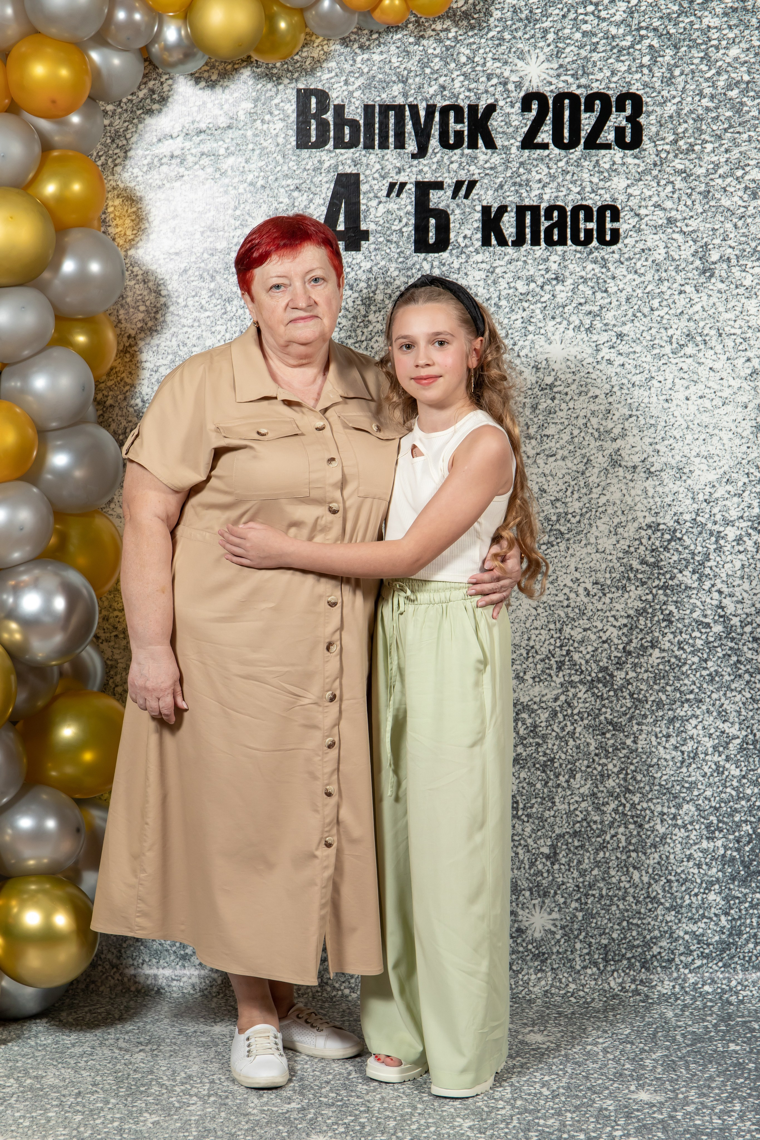 Выпуск 4Б 23 год. Семейный и свадебный фотограф в Геленджике Михаил Шматов