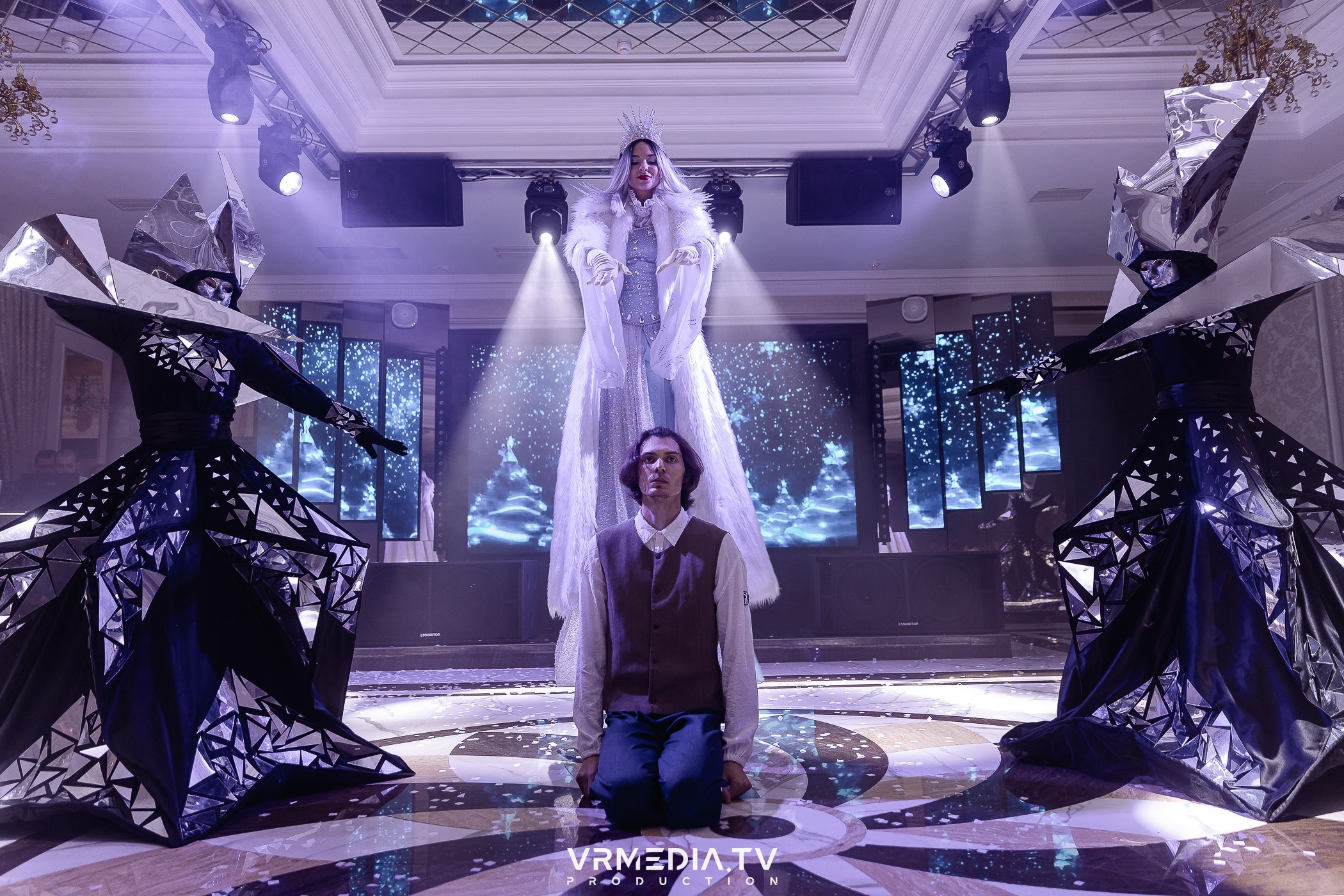 Новогодний вечер в ресторане «Лазурный Берег»