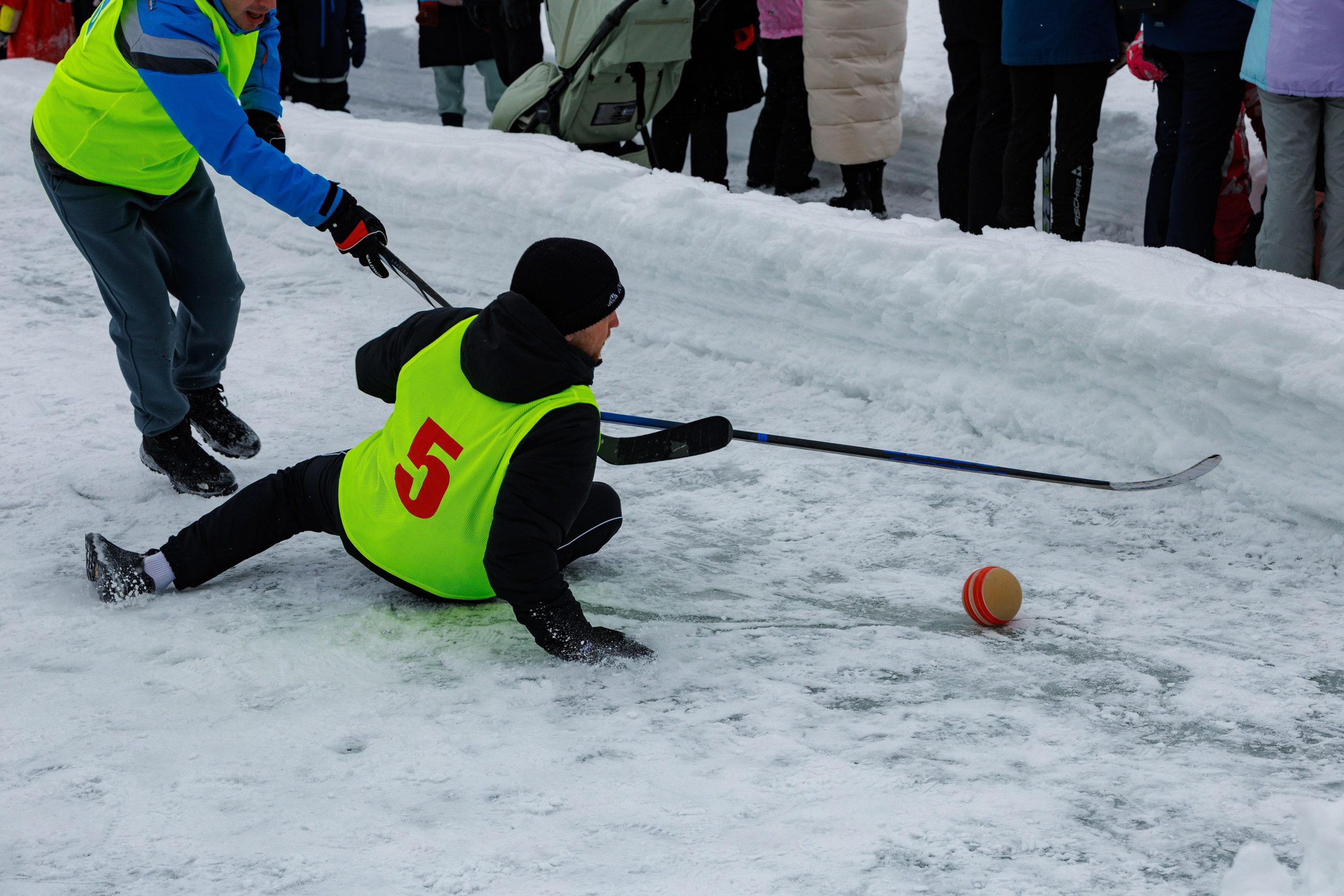 XIII чемпионат  по «ХОККЕЮ В ВАЛЕНКАХ». Свадебный, семейный и репортажный фотограф в Южно-Сахалинске Артур Петросян