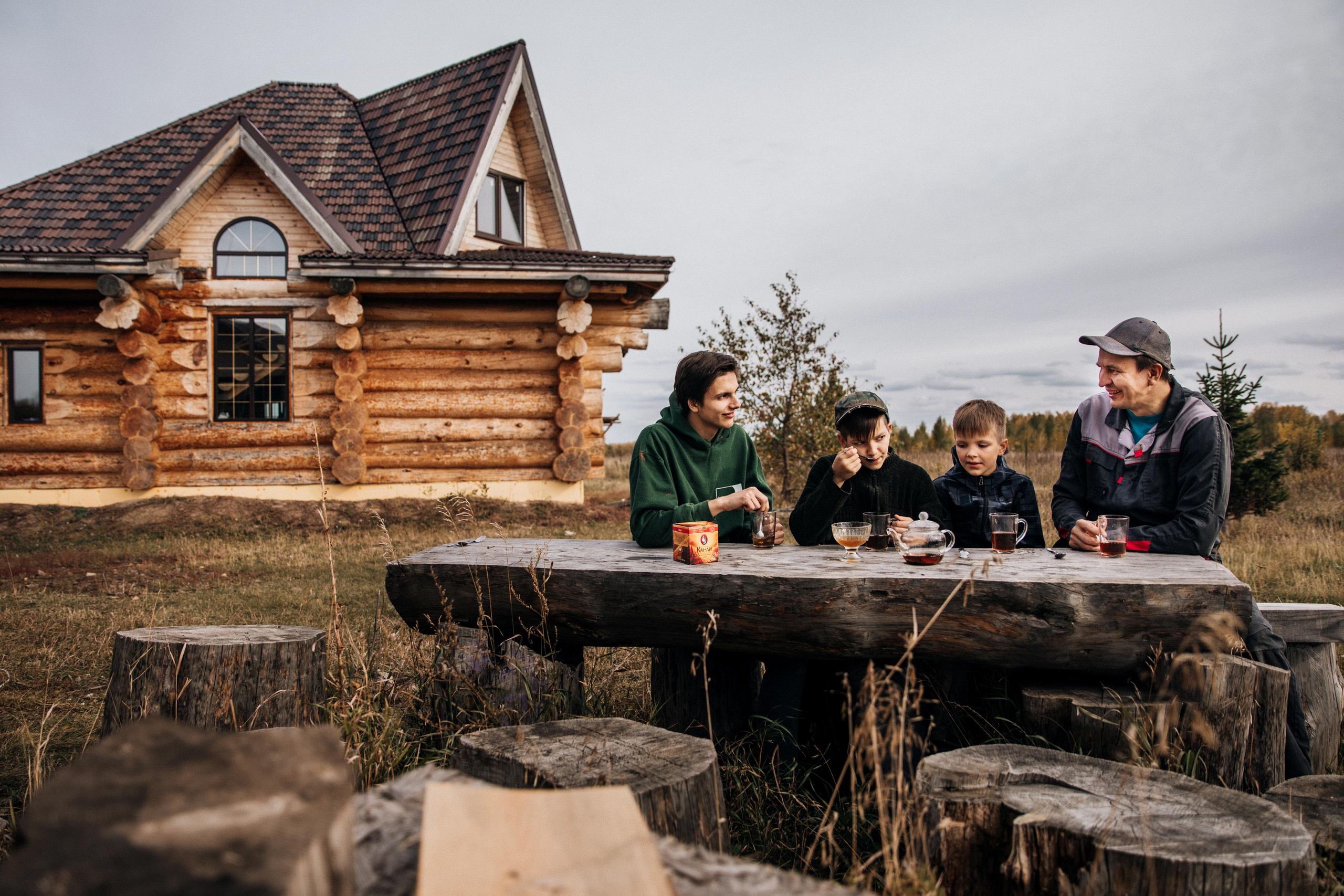 Fathers & Sons. Photographer Konstantin Gribov