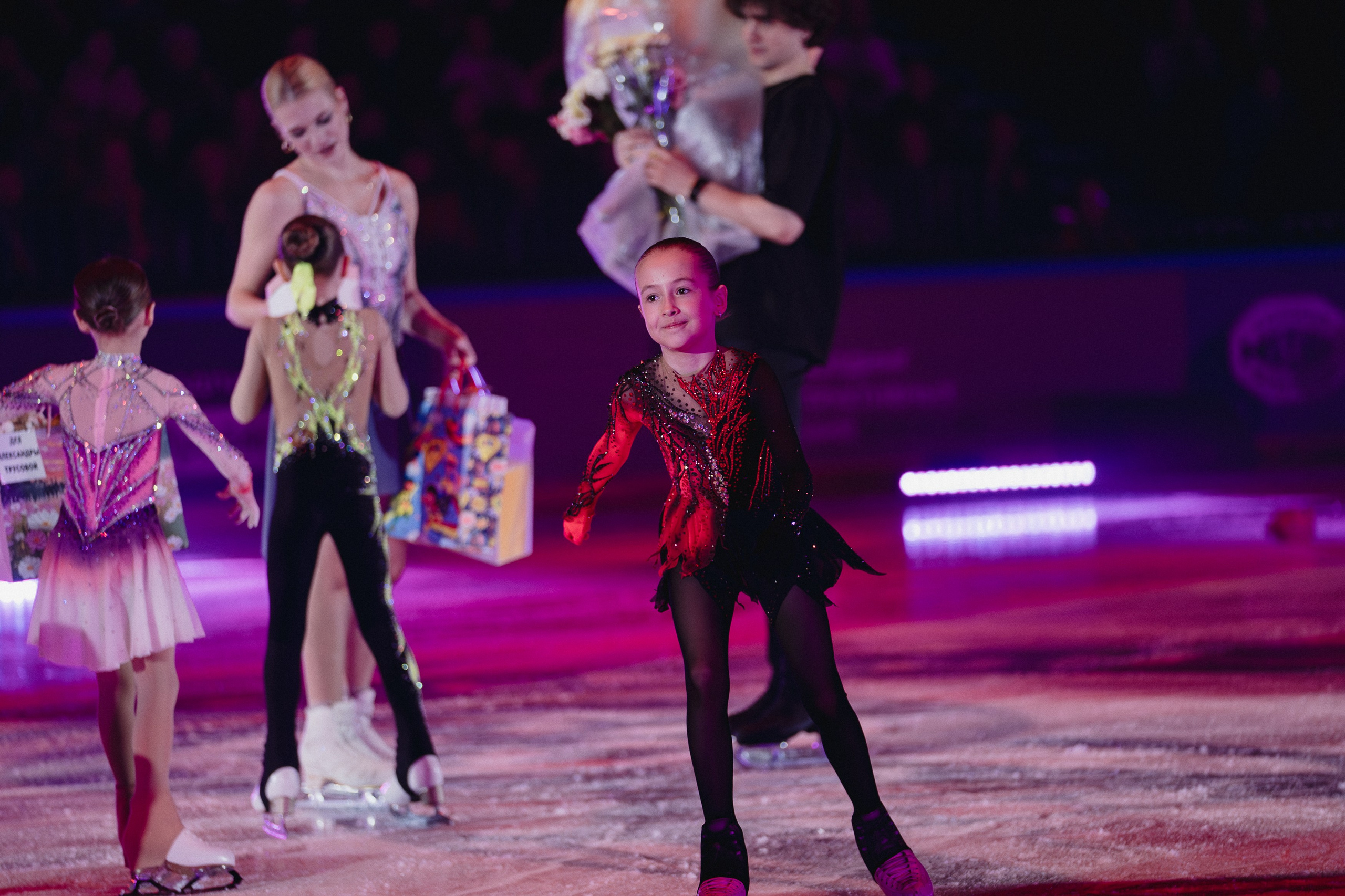 Шоу Этери Тутберидзе в Новосибирске. Воробьева Ксения — Спортивный и танцевальный фотограф Новосибирск