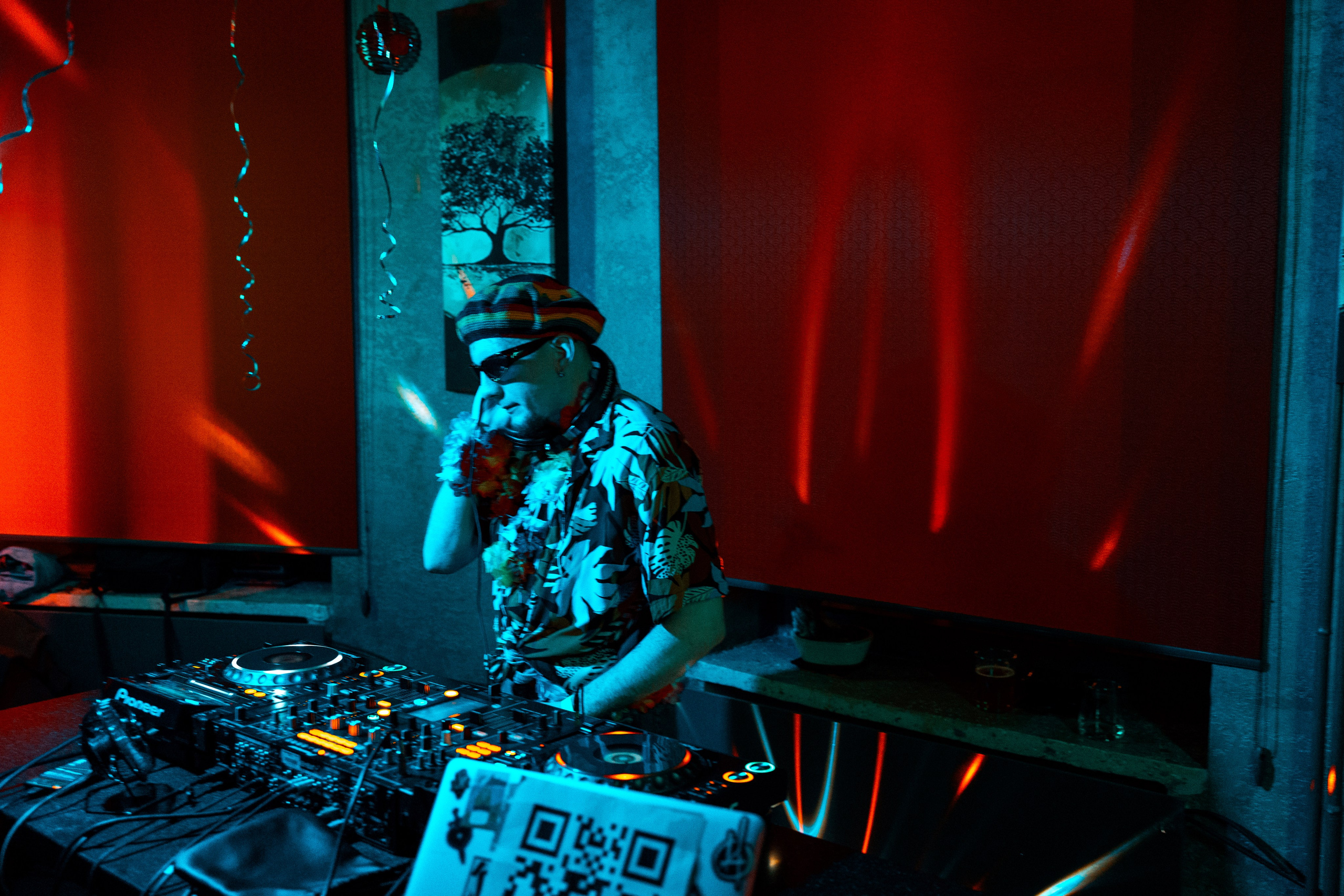 SBROD 009: ЧАЙ С ТОРТИКОМ. SBROD