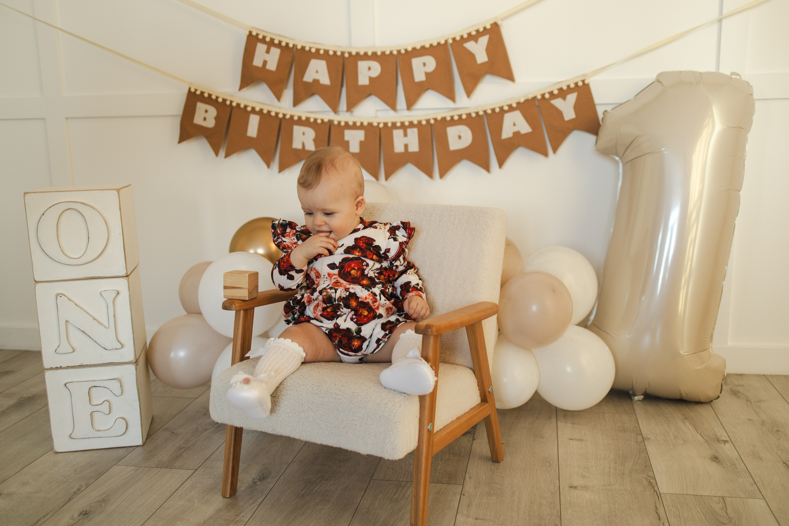 Есения 1 годик. Фотограф в Иркутске Тома Кабанова