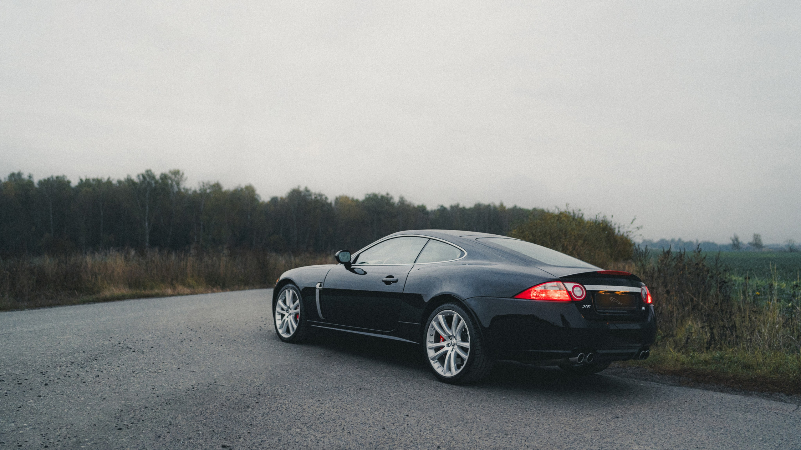 Jaguar XKR. Фотограф Илья К. в Москве