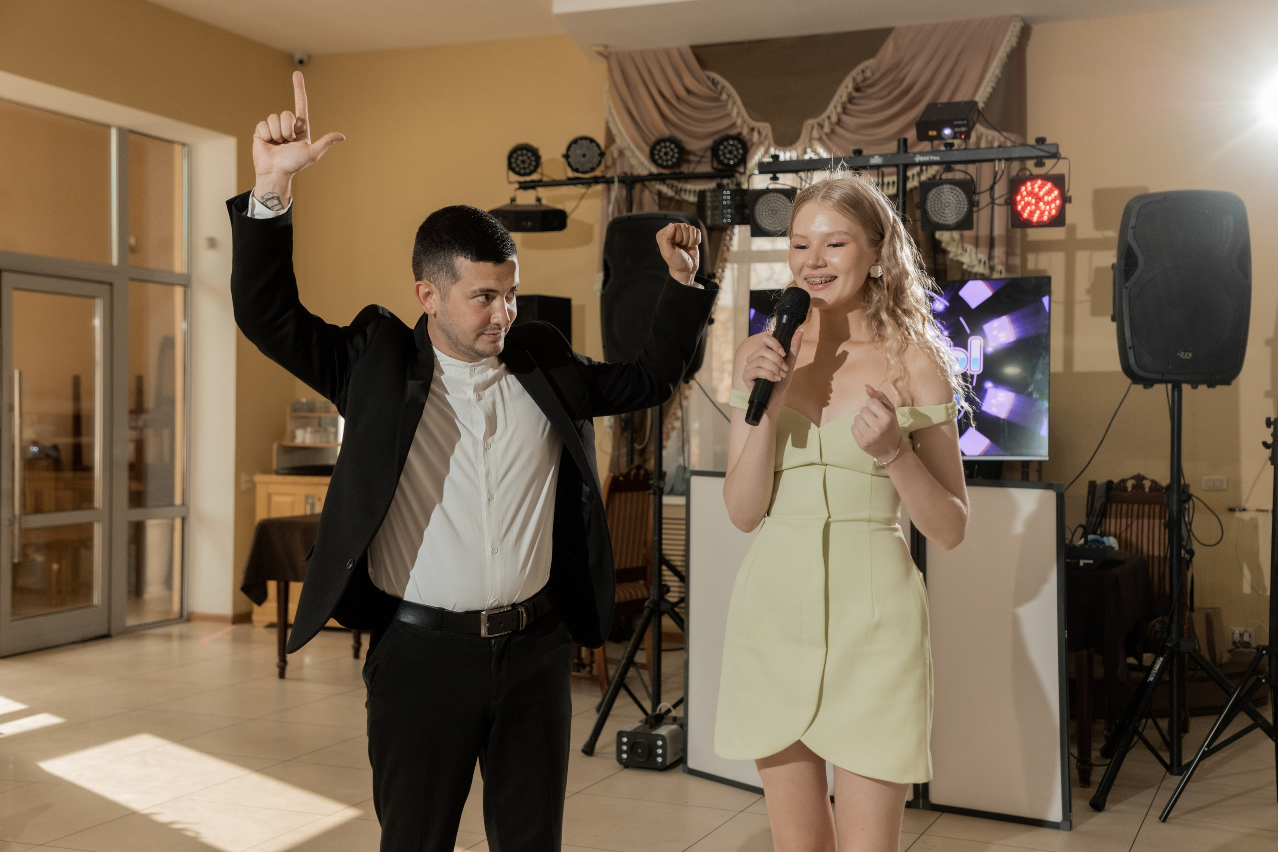 Роман и Александра (банкет). Свадебный фотограф Ангелина Сунгатулина | Саратов | Балаково | Вольск