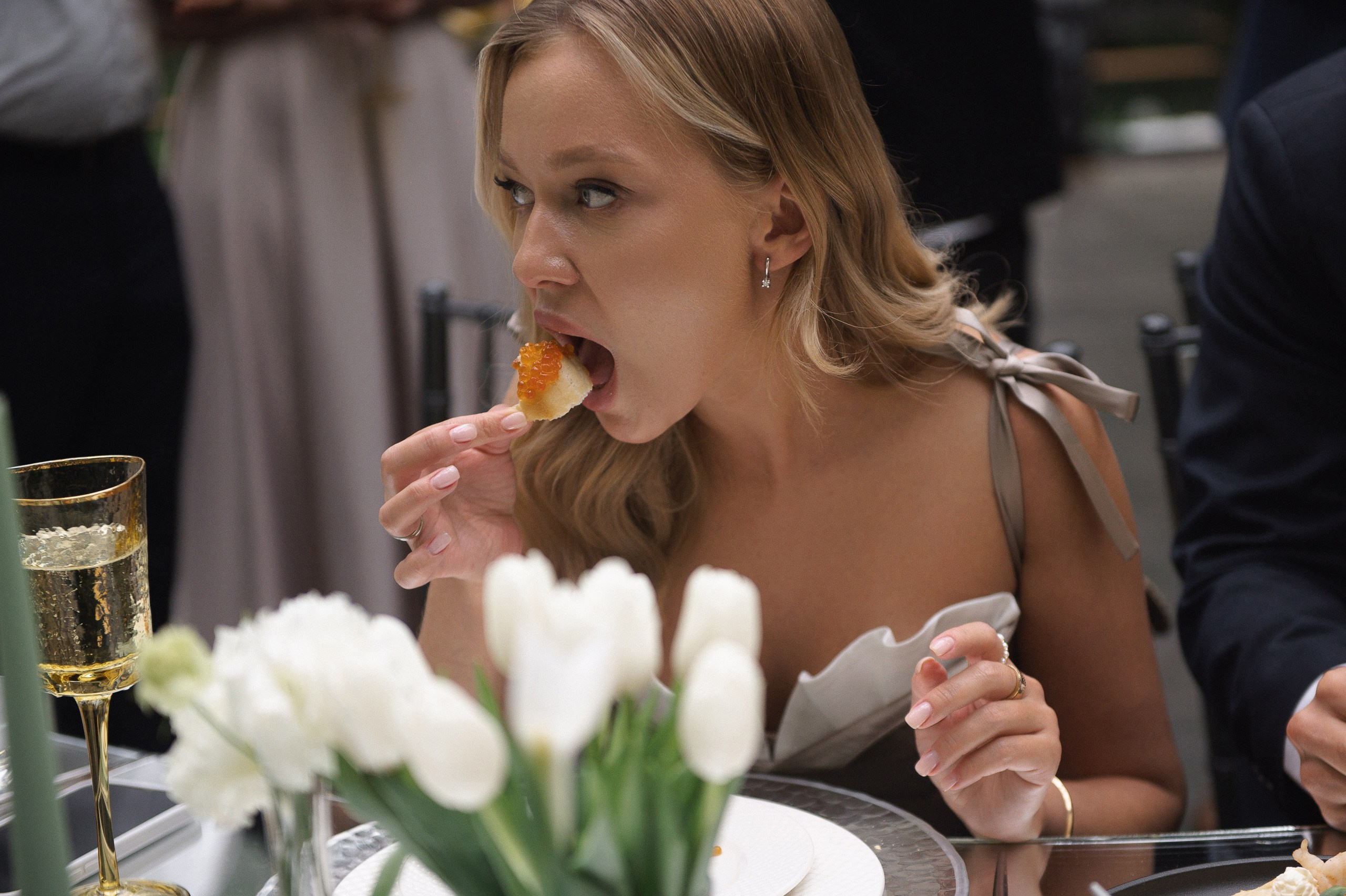 Прогулка в метро и ужин в оранжерее Forest Dew. Афина Ефимова. Свадебный фотограф Москва