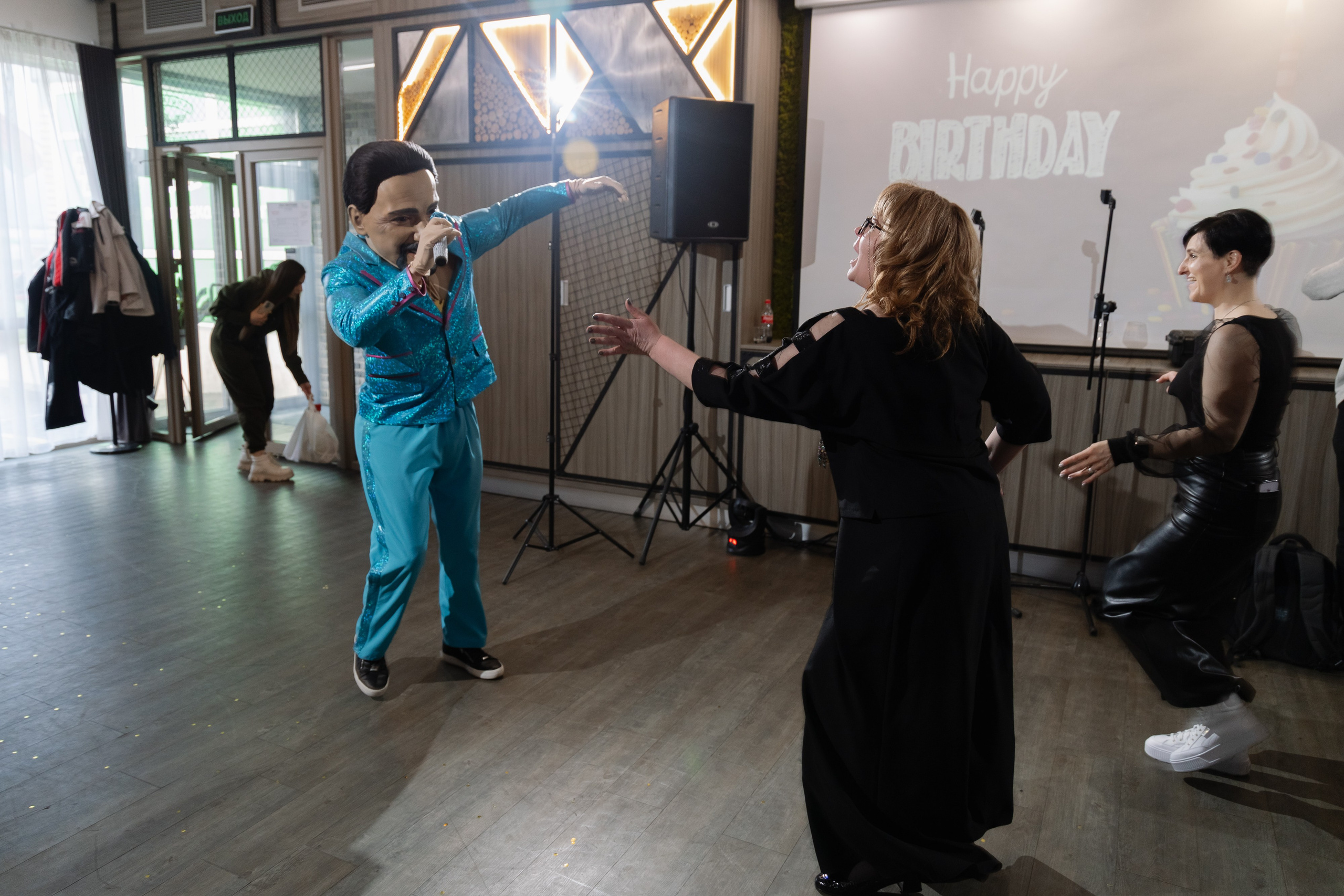 Фотосъемка юбилея в кафе BALDENINI в Минске. Свадебный фотограф в Минске/Беларуси Сергей Спиридонов