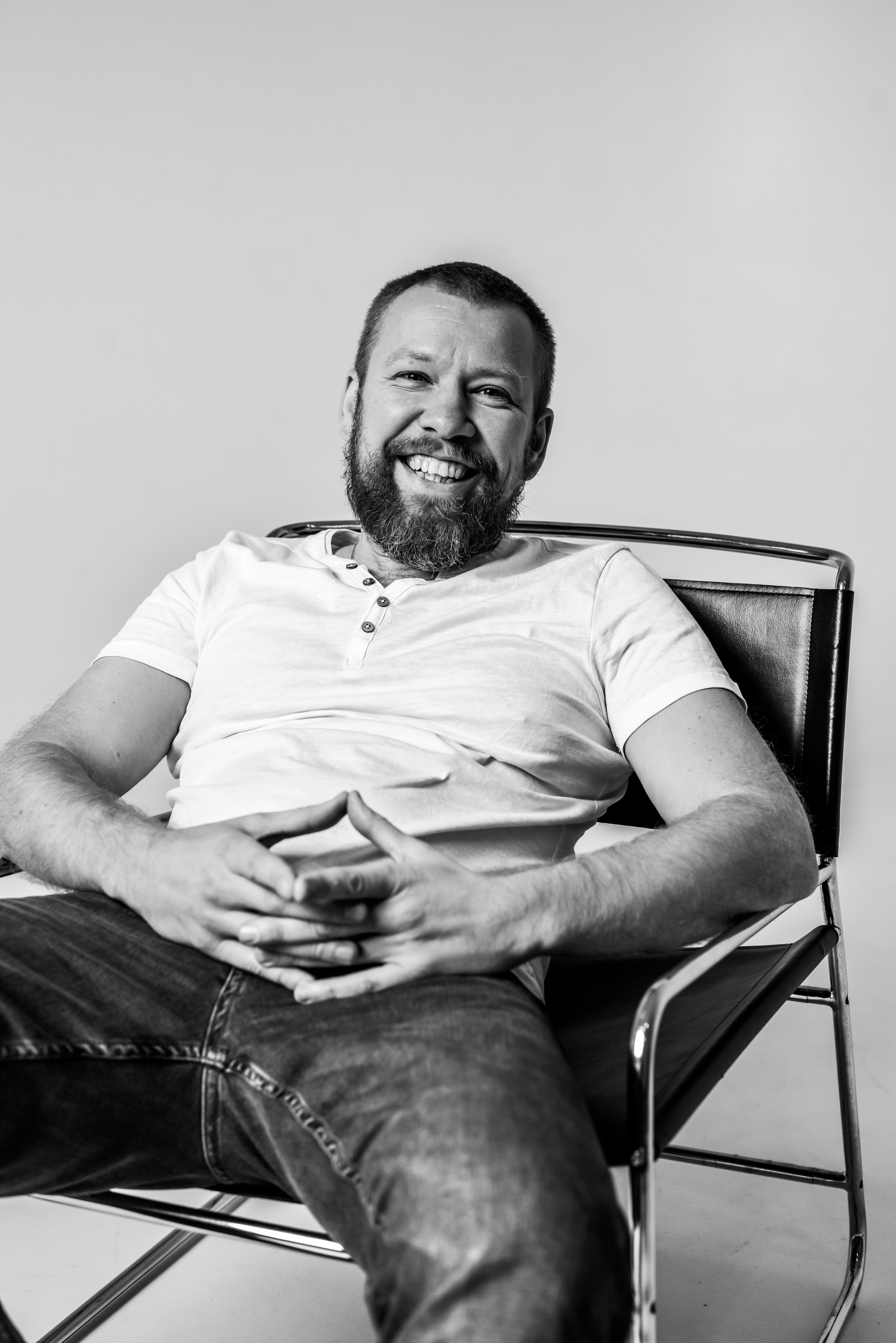 Мужской портрет. Фотограф Таина Комбарова