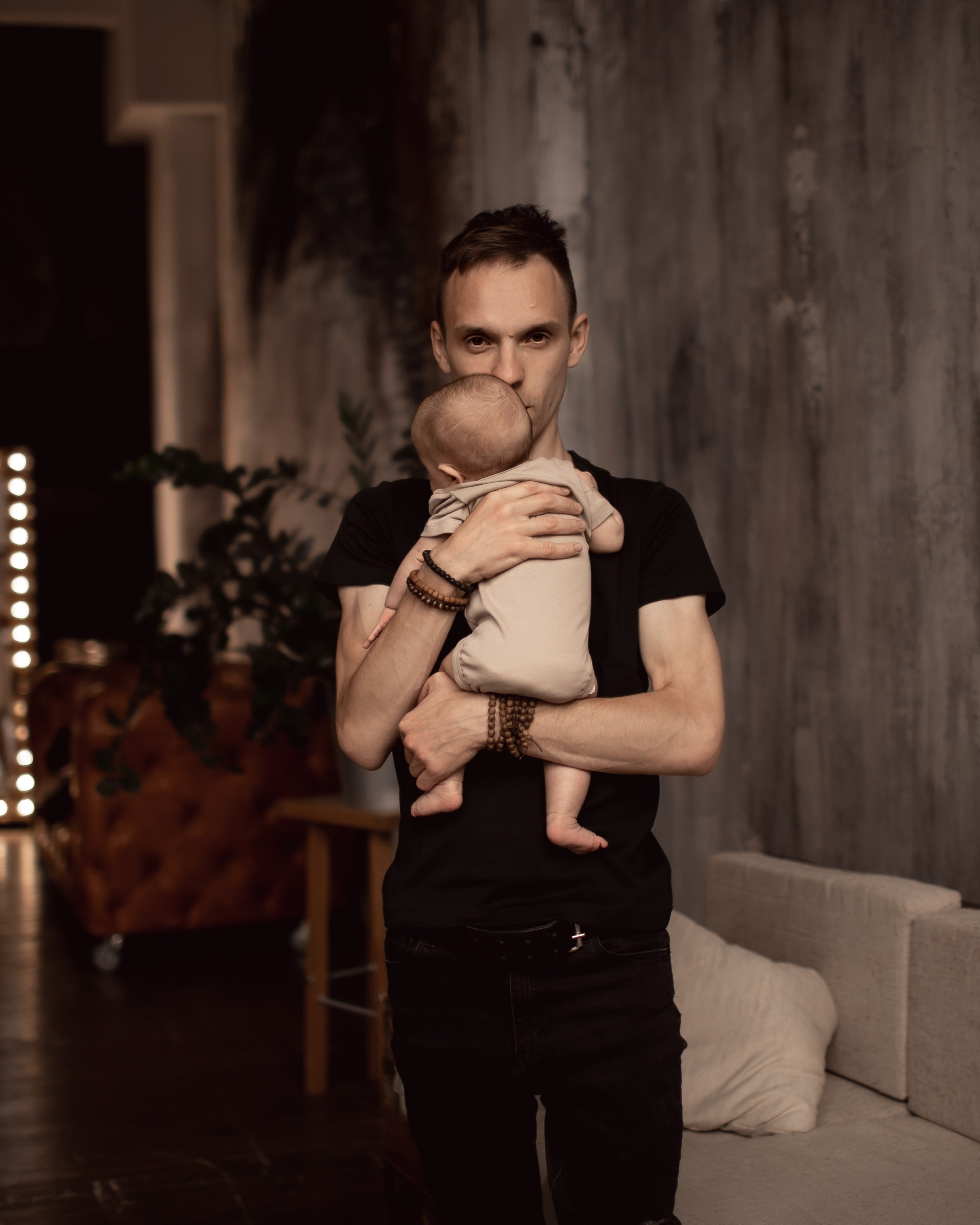 Валерия и Геннадий с крошкой. Семейный фотограф в Москве