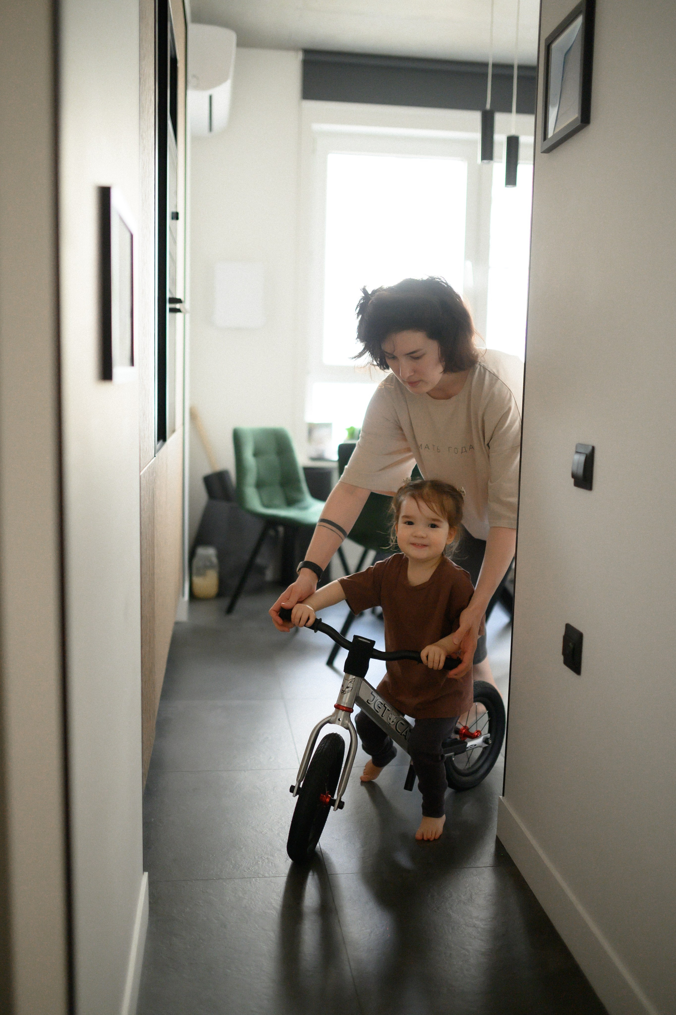 Руслан, Марта и Кира дома. Семейный и свадебный lifestyle-фотограф в Москве Мария Петрова