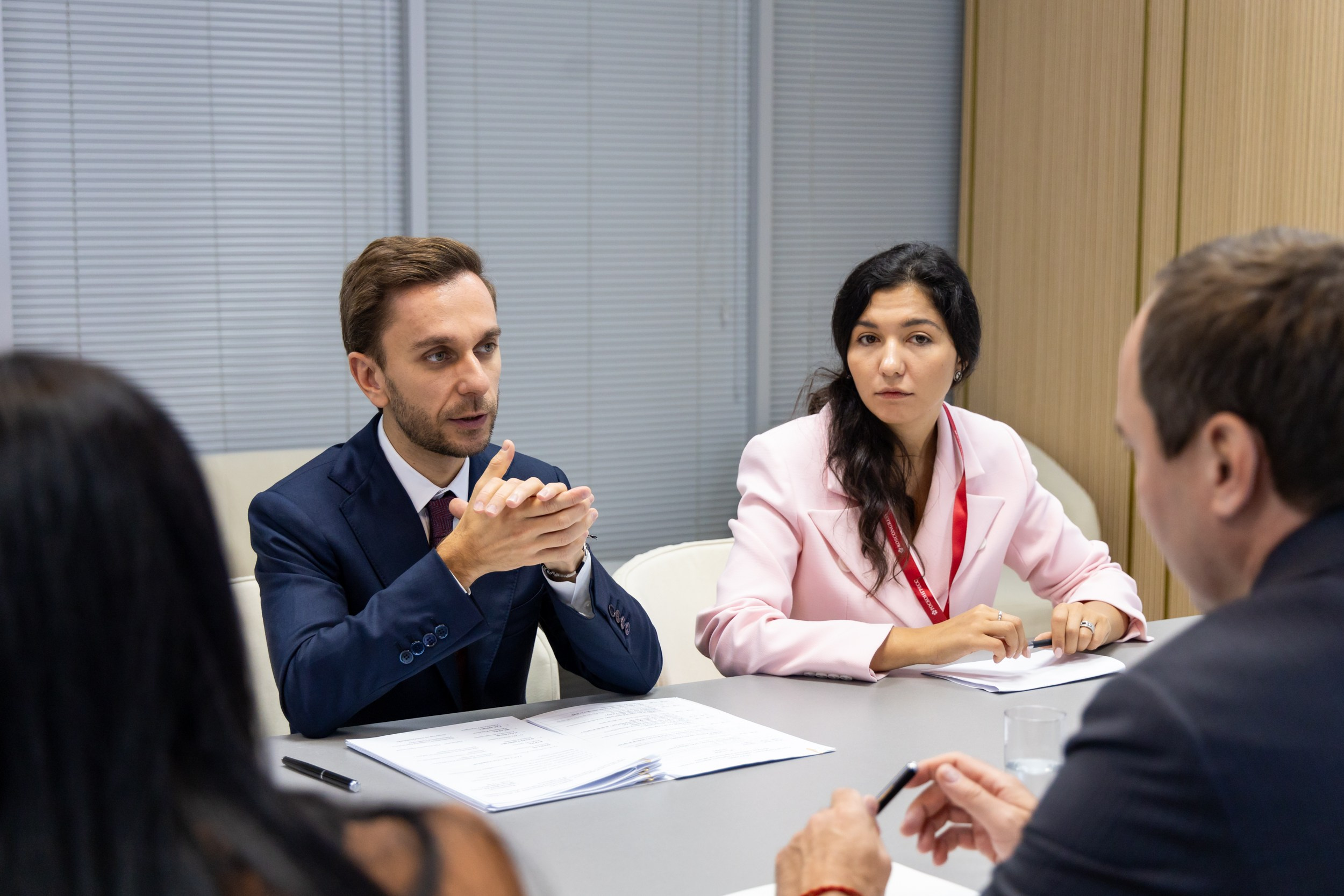 Почта банк. Репортажный и студийный фотограф во Владивостоке Дударева Софья