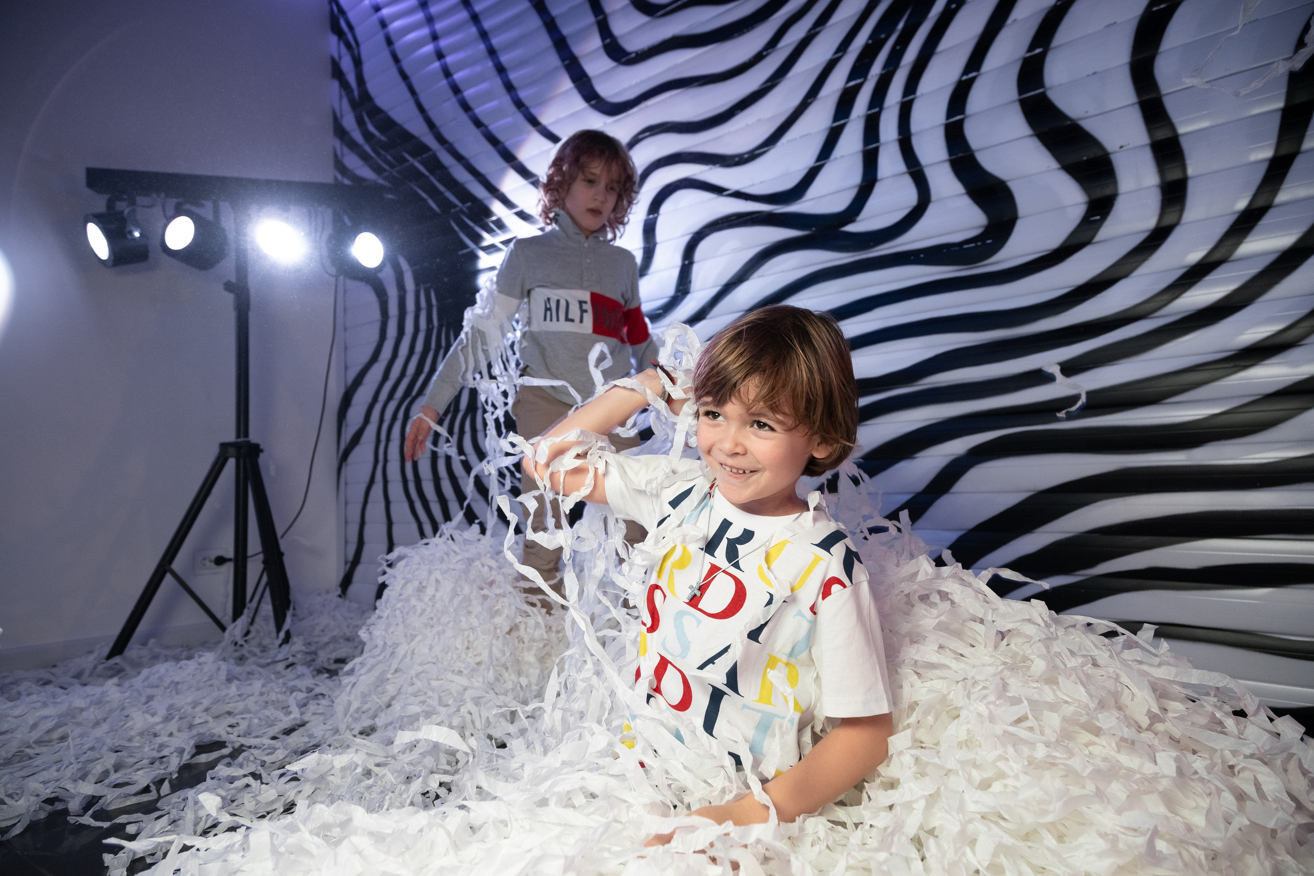 БУМАЖНОЕ ШОУ. Фотостудия Москва