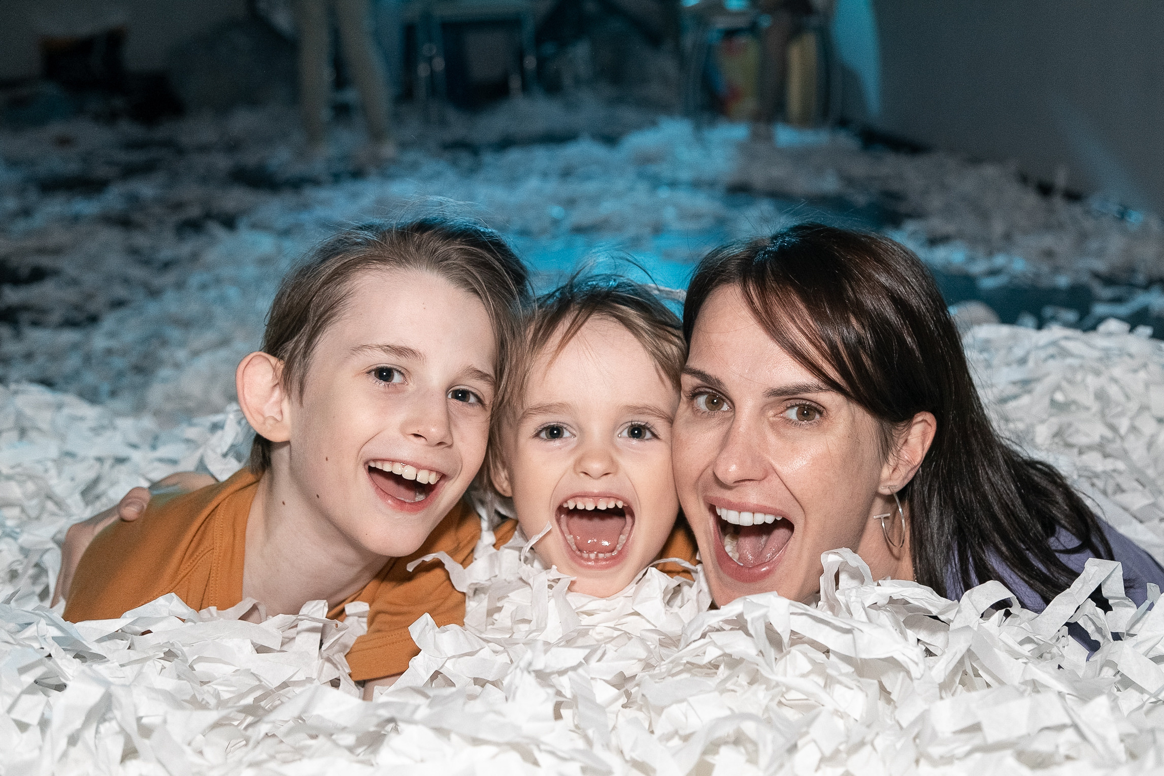 БУМАЖНОЕ ШОУ. Фотостудия Москва