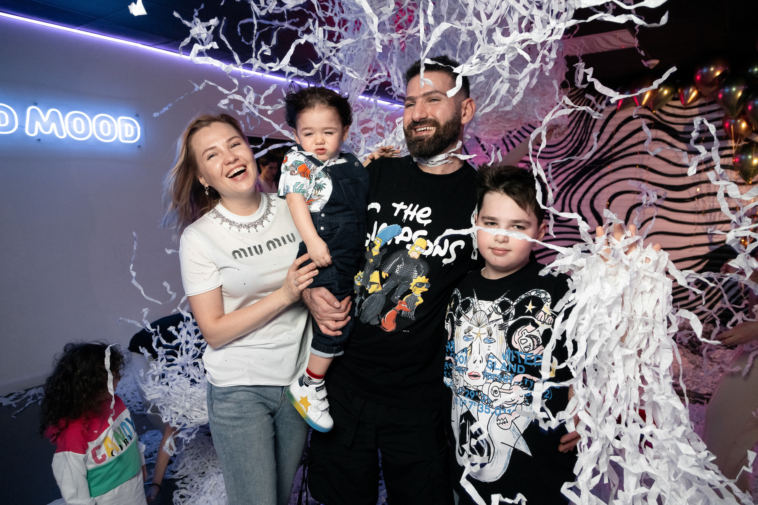 БУМАЖНОЕ ШОУ. Фотостудия Москва