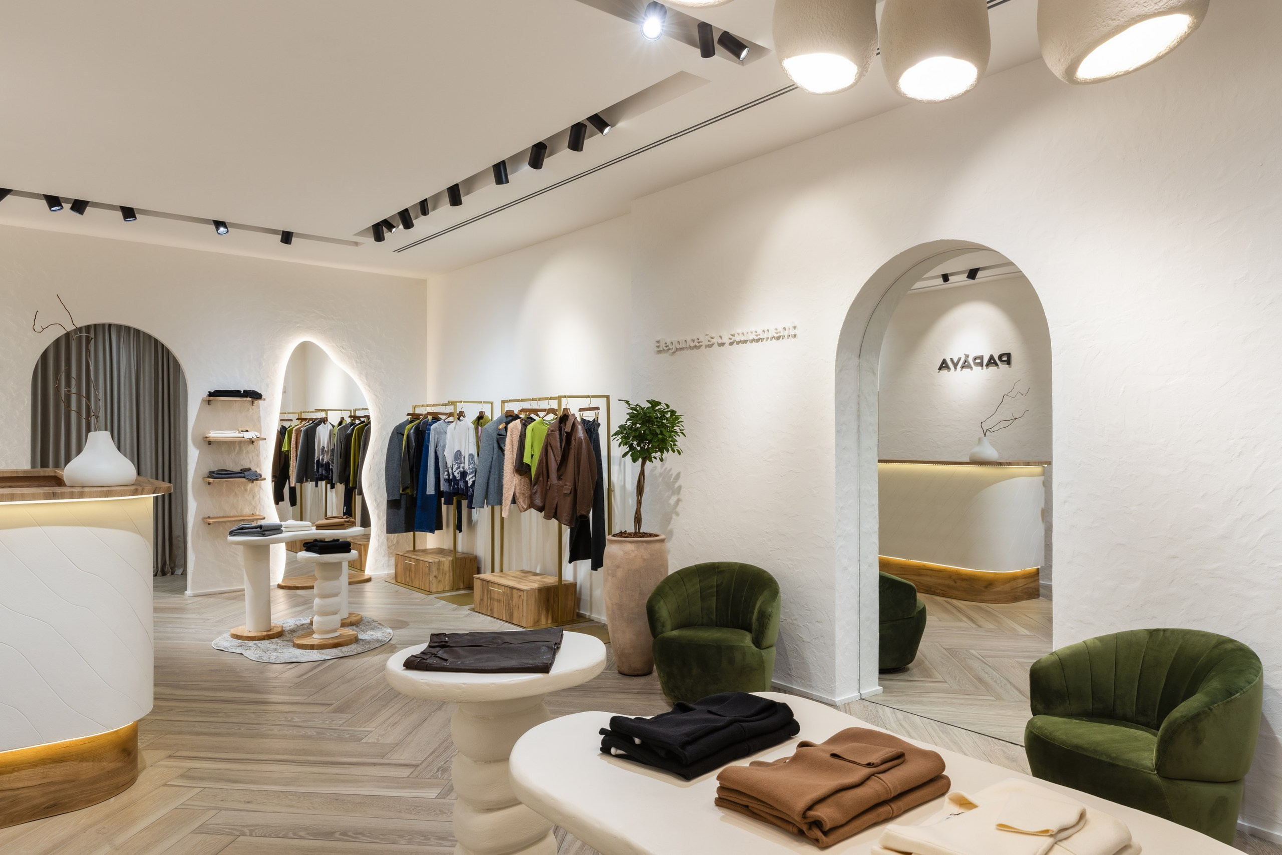 Магазин одежды, бренд PAPAYA ТЦ Горизонт, г. Ростов —на- Дону