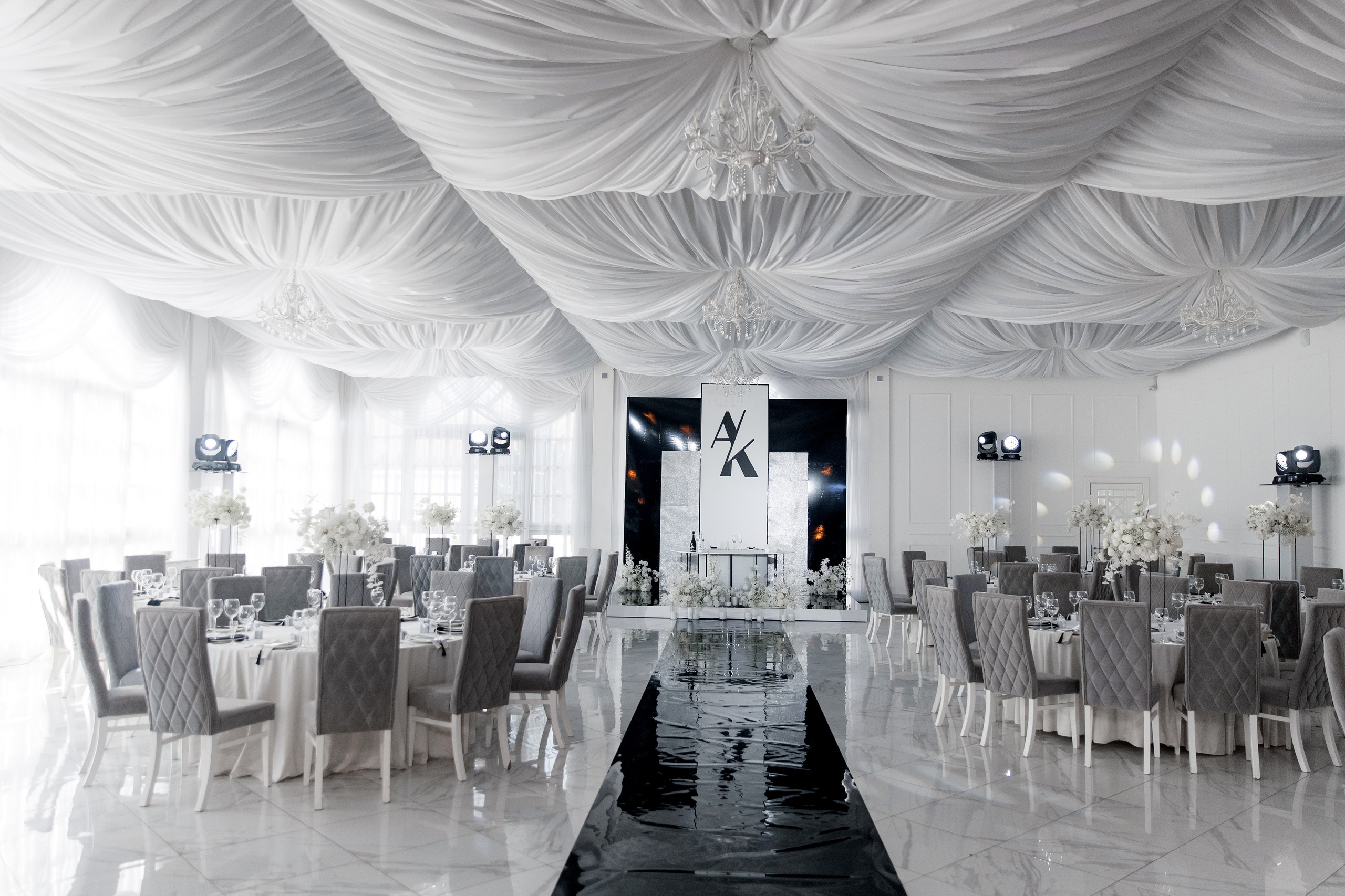 Александр и Кристина. Свадебный организатор в Ростове-на-Дону Яснов Роман