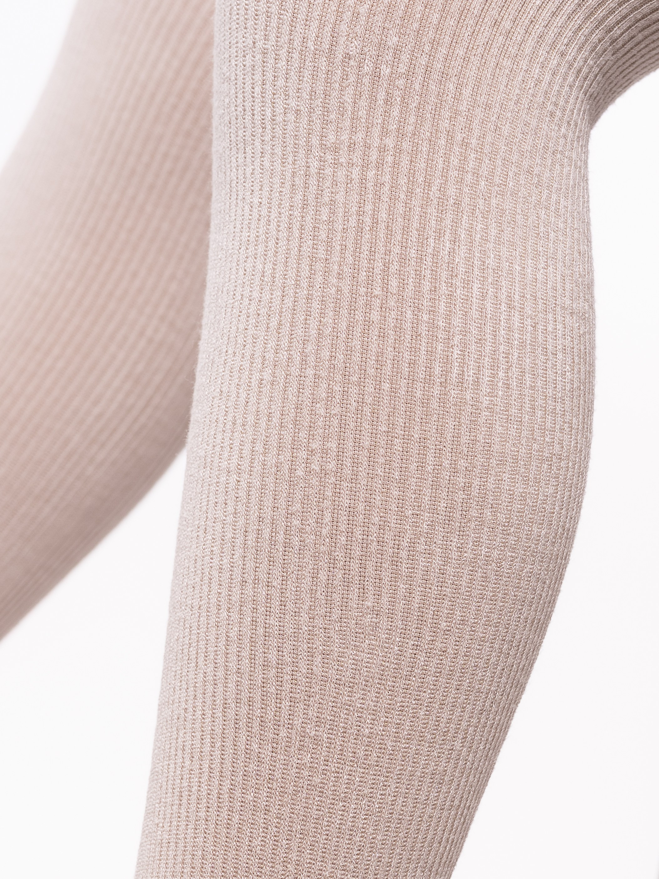 Колготки детские модели + предметка серия 2. Предметный фотограф, фото для маркетплейсов Пятигорск, КМВ