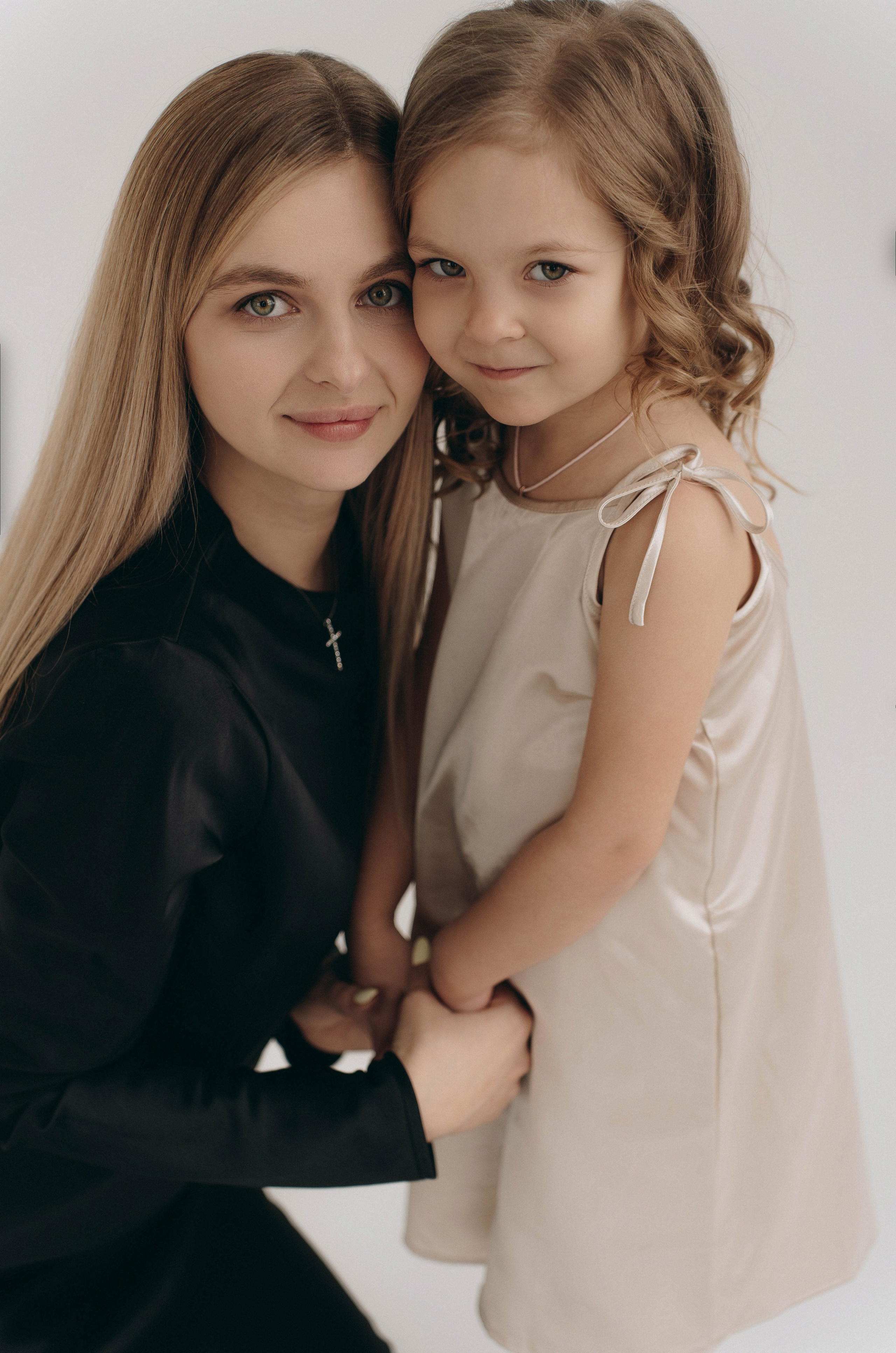 Катя Полина Есения. Фотограф в Волгограде/Instagram foto_veraushakova Ушакова Вера