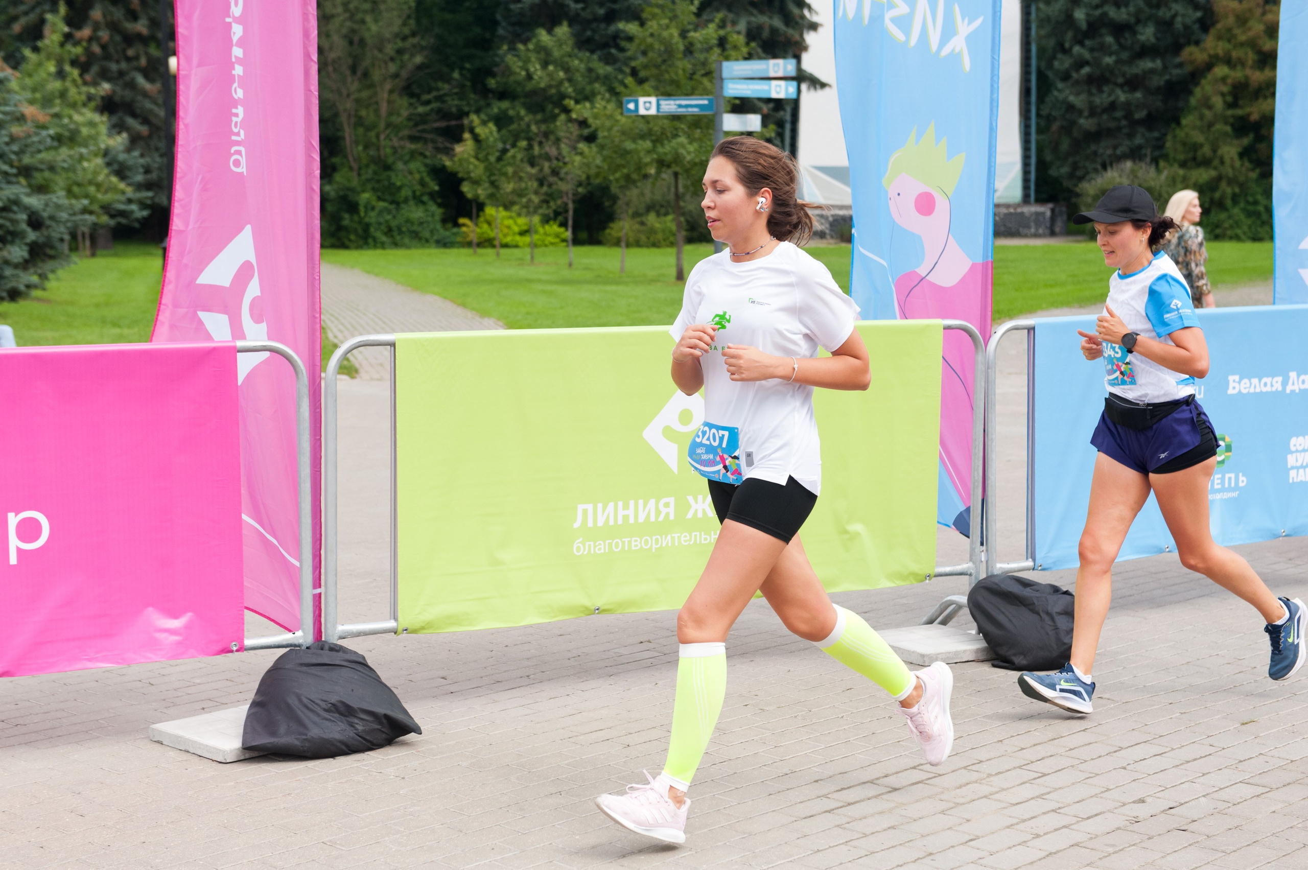 Корпоративное. Забег X5 Retail Group. Репортажный фотограф и видеограф Слава Думчев. Тимбилдинги, отчетники, корпоративы