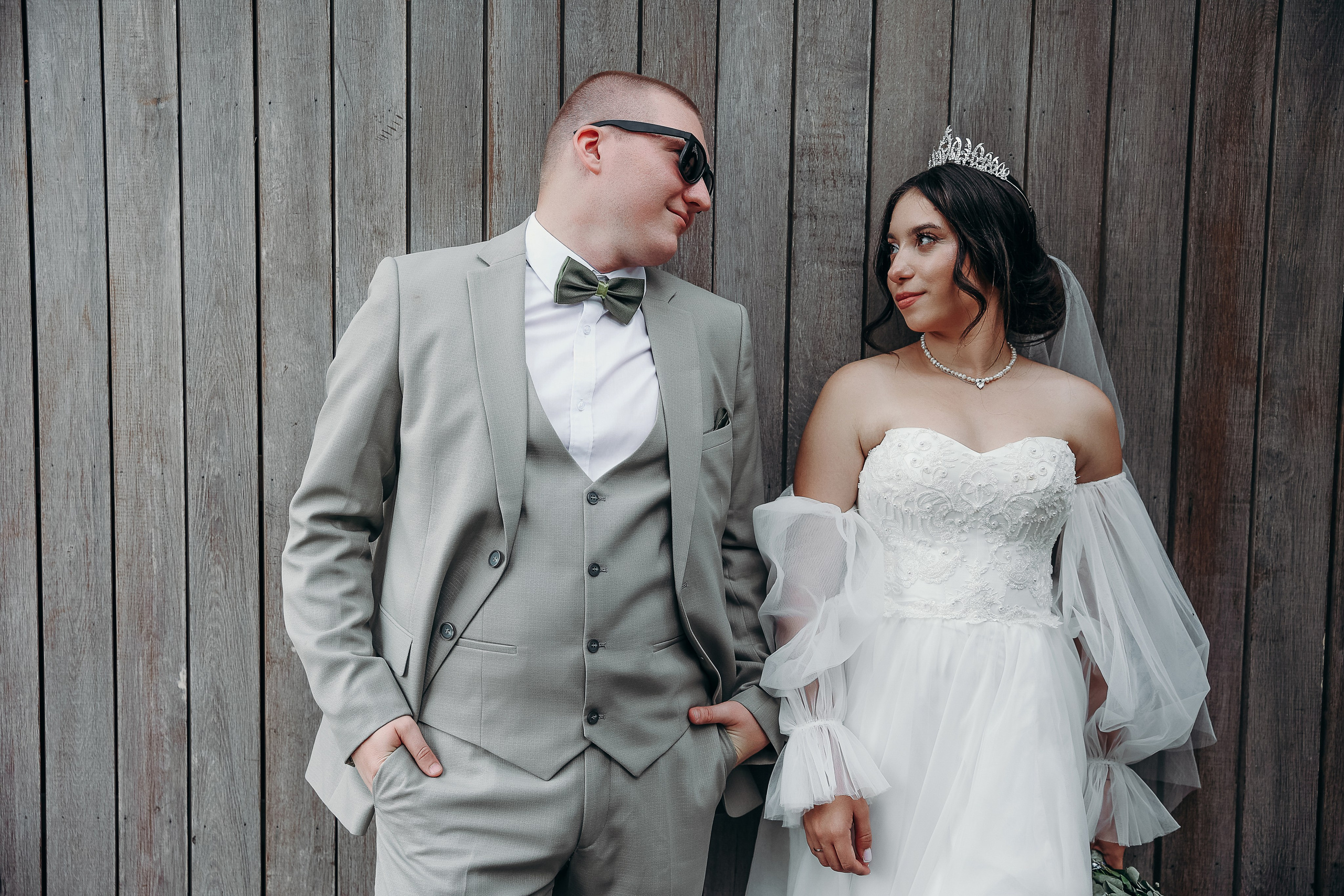 Свадебная прогулка в парке Галицкого 23.08.2024. Свадебный и семейный фотограф Виолетта Сидельникова. Краснодар, Россия, Беларусь, Европа