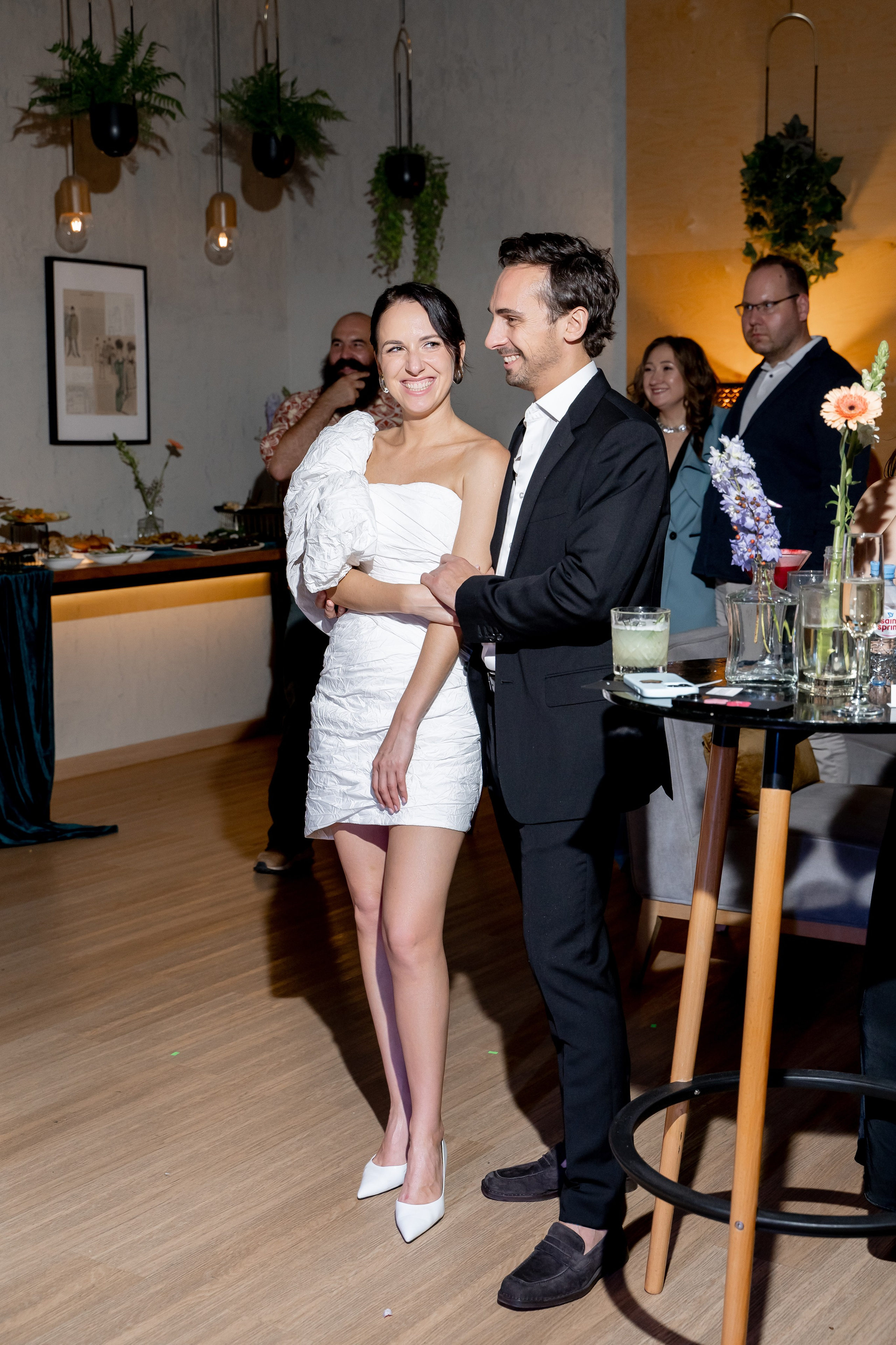 Репортаж мероприятия, репортажная съемка в Москве и Московской области, фотограф на мероприятие, фотосъемка юбилея, репортаж свадьбы, event, фотосессия на фотозоне, фотограф на юбилей, фотограф на день рождения, репортажный фотограф, съемка мероприятия, съемка на фотозоне, фотограф на корпоратив, фотограф на свадьбу, фотограф на детский праздник, фотограф на выпускной. Свадебный репортаж в лофте.