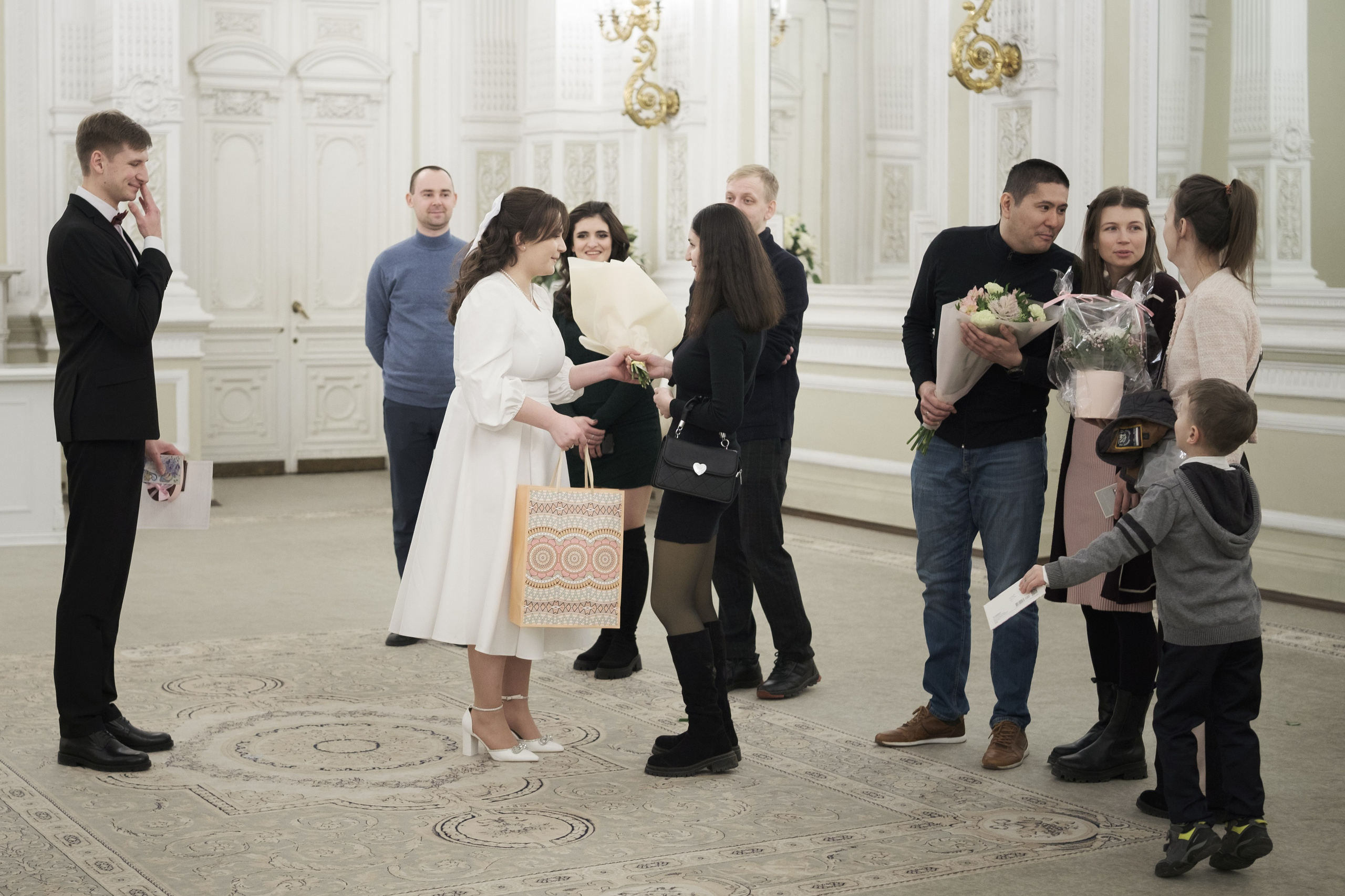 Дворец бракосочетания №1 - Фотосессия вечером в феврале в ЗАГСе