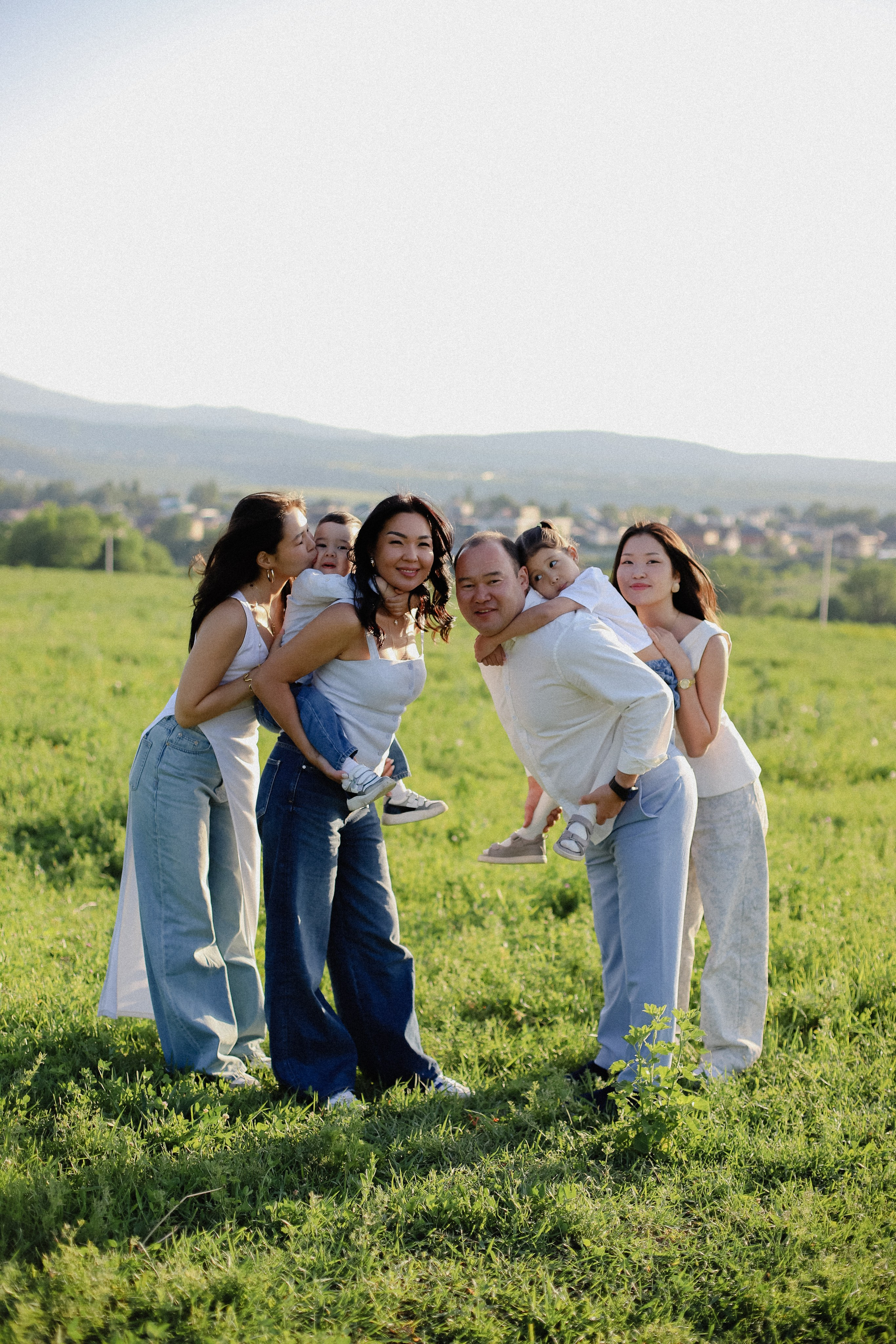 Поле на закате. Фотограф в Алматы и Москве Даша Пушкина