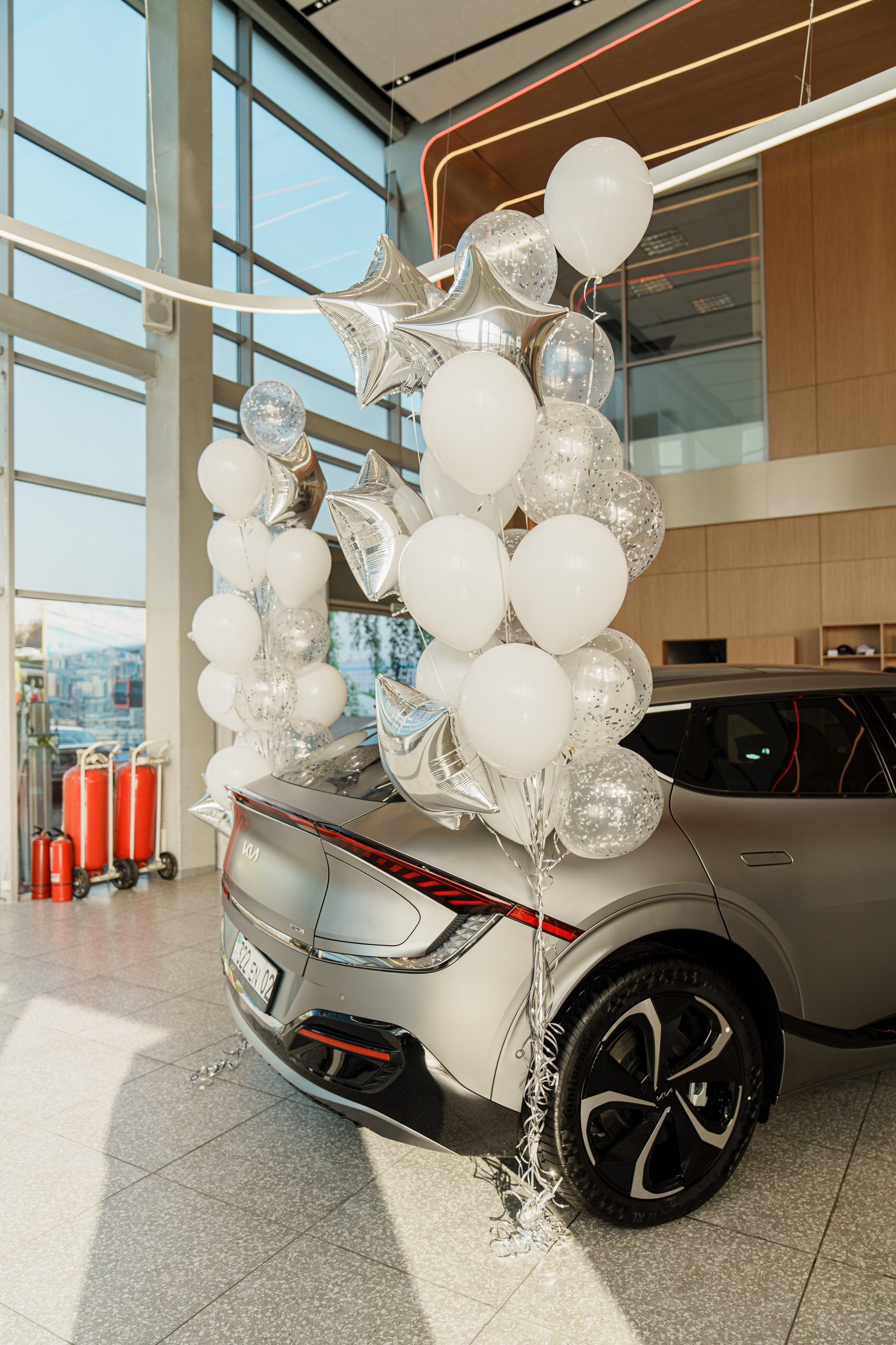 Kia EV6 Вручение Евгений Чебаткову. Фотограф TAULAN_1