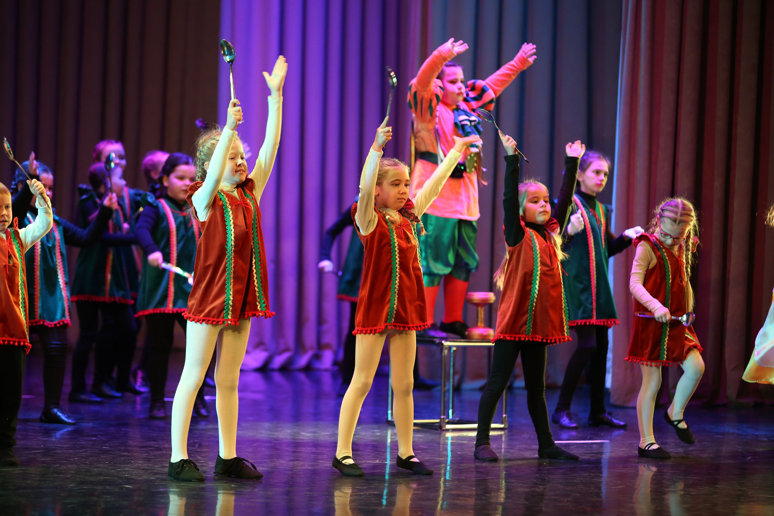 ТС ФАНТАЗИЯ — БЕНЕФИС 25 ЛЕТ. Профессиональный фотограф в Мценске и Орловской области