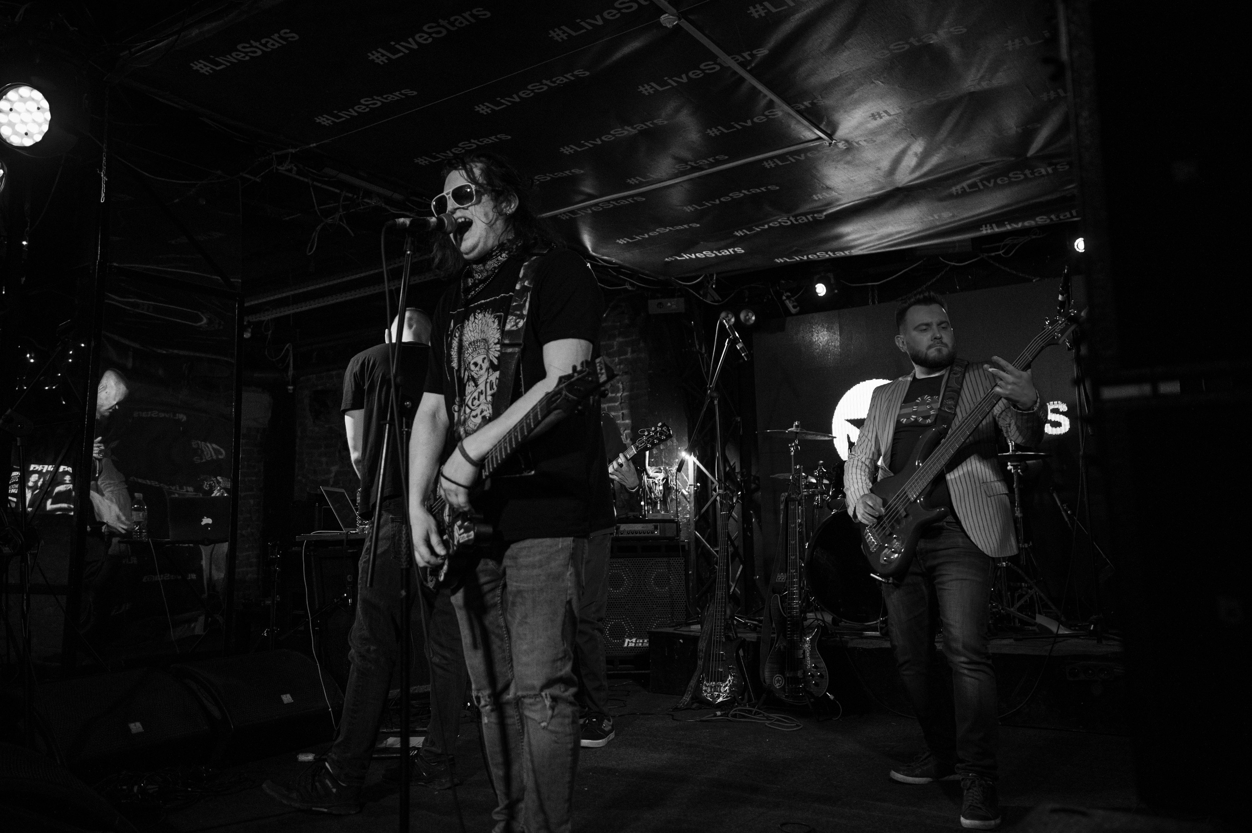 Фотосессия концерта группы Negativesense! Фотограф — Денис. Автомобильный фотограф в Москве Денис Волков