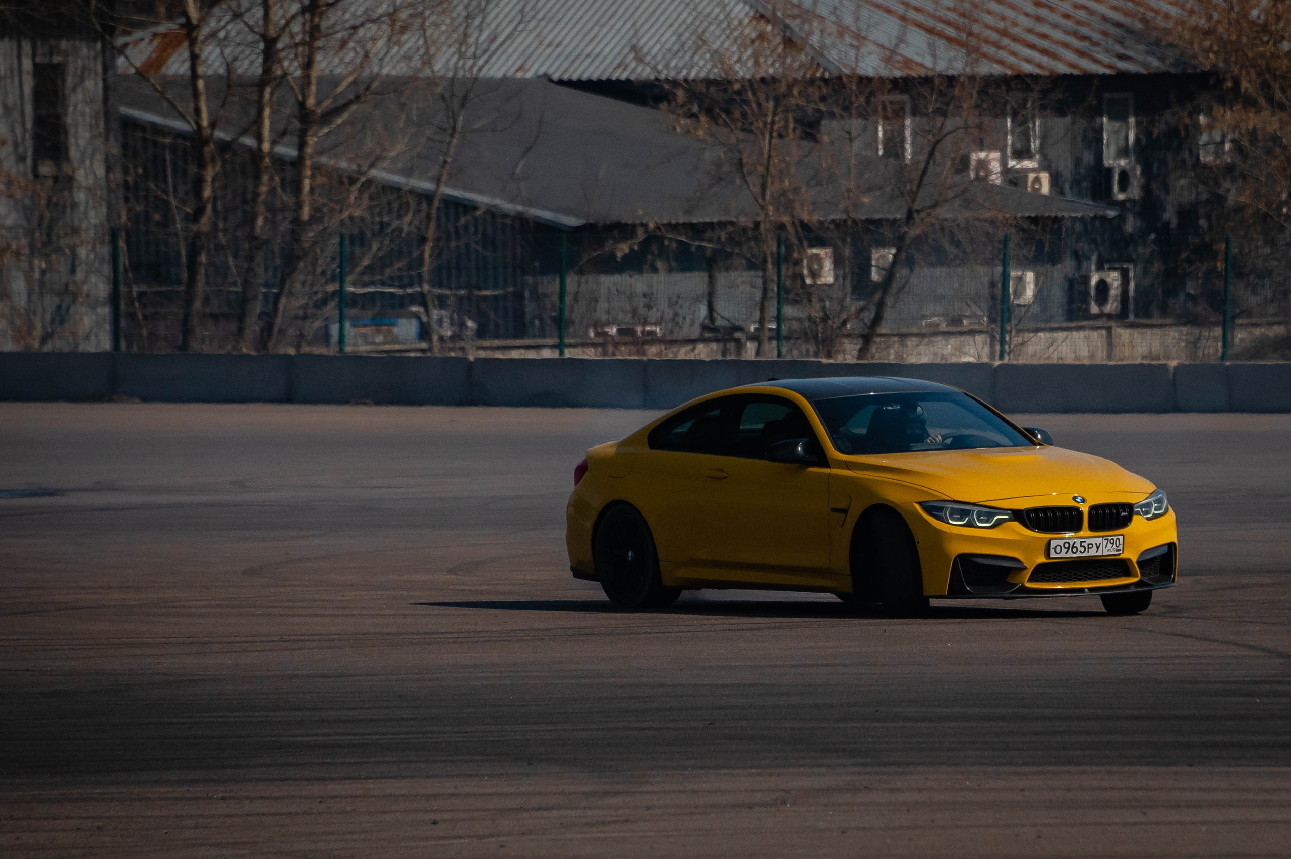 Репортажная съемка в Москве. Фотограф — Денис Волков. Автомобильный фотограф в Москве Денис Волков