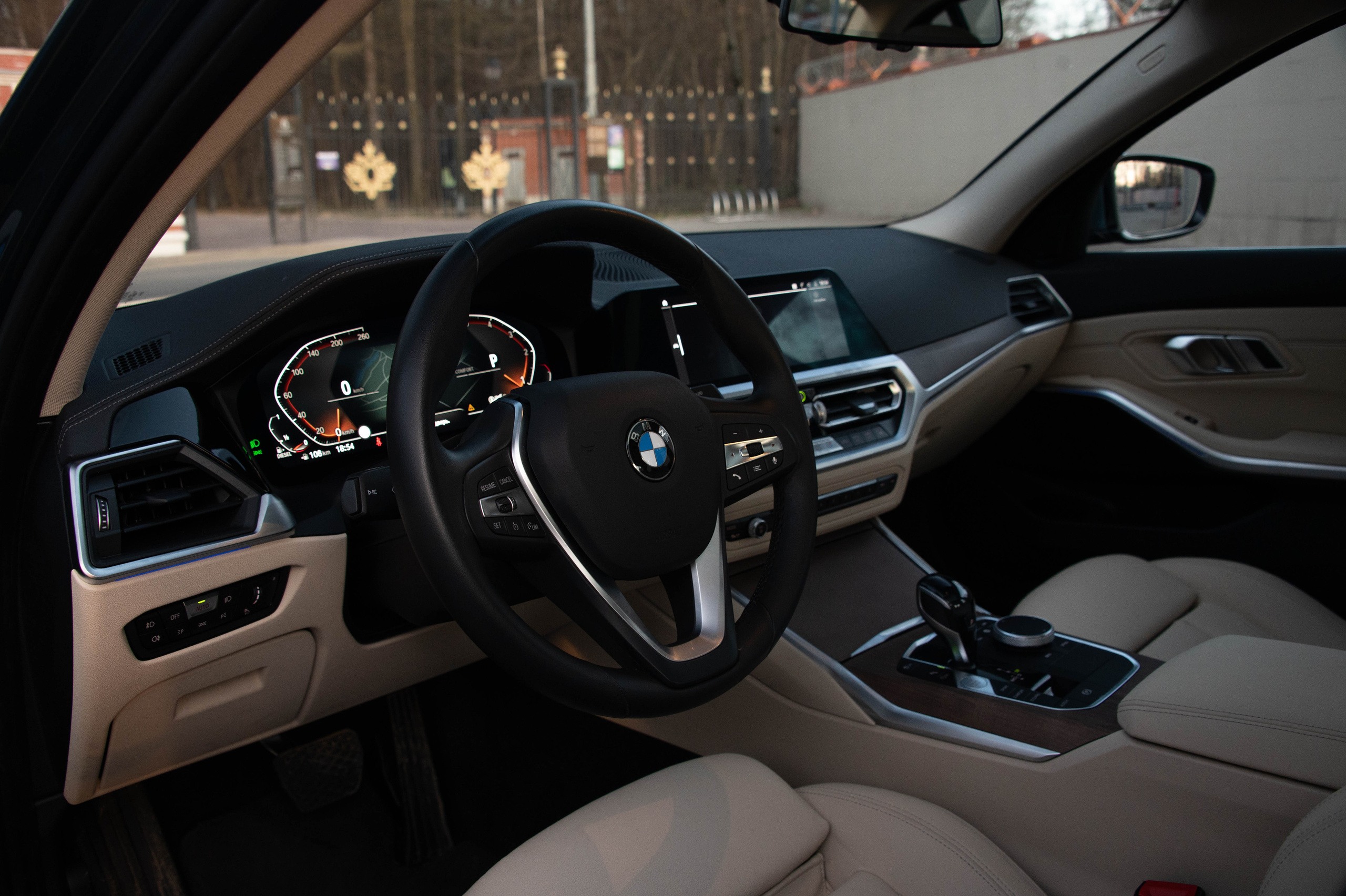 Автомобильный фотограф в Москве. Авто на продажу. Автомобильный фотограф в Москве Денис Волков