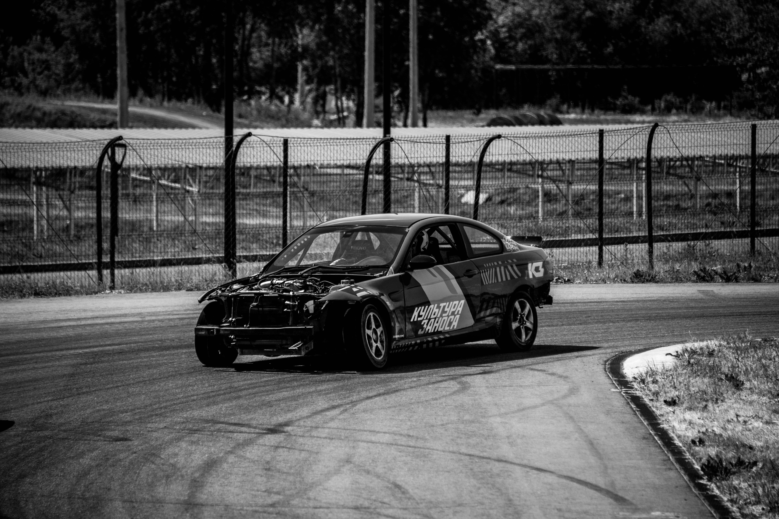 Репортажная съемка в Москве. Фотограф — Денис Волков. Автомобильный фотограф в Москве Денис Волков