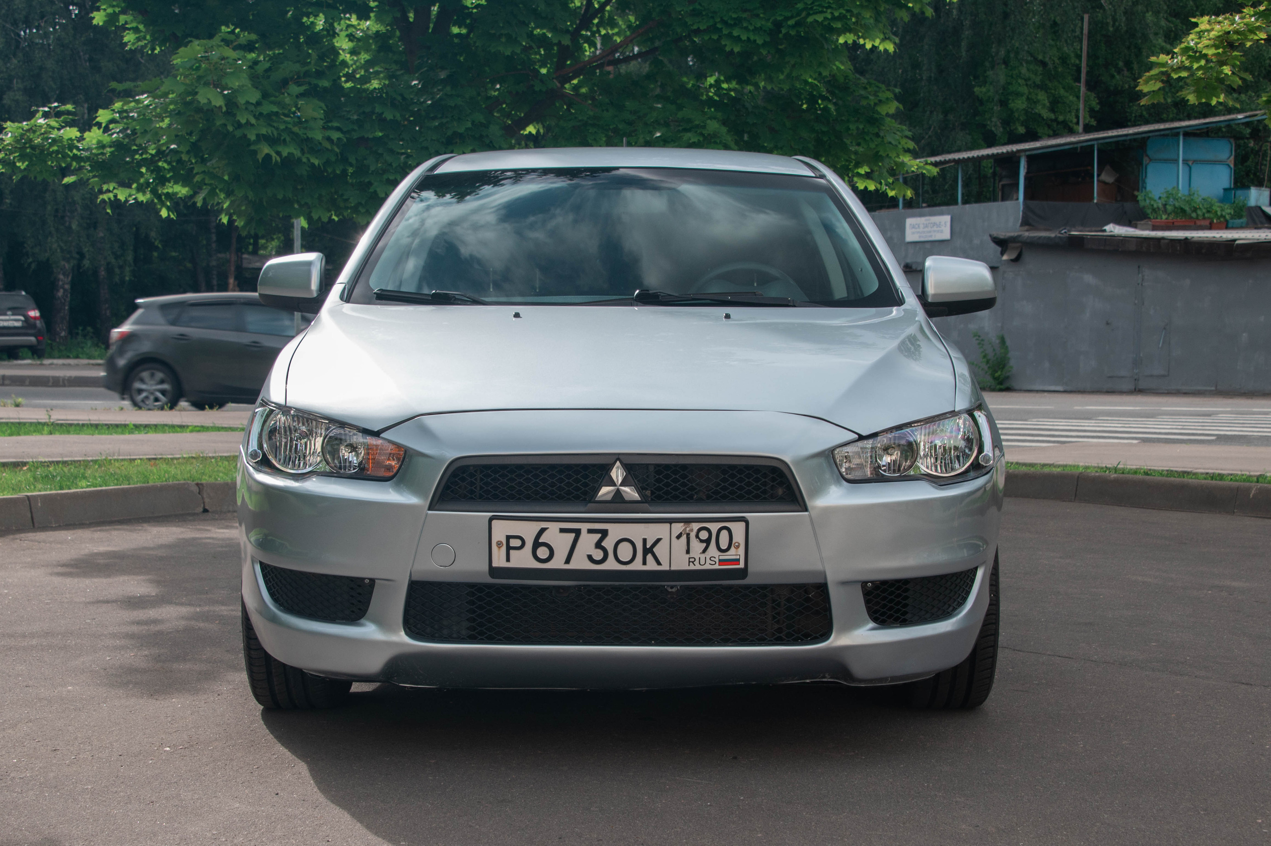 авто на продажу mitsubishi lancer