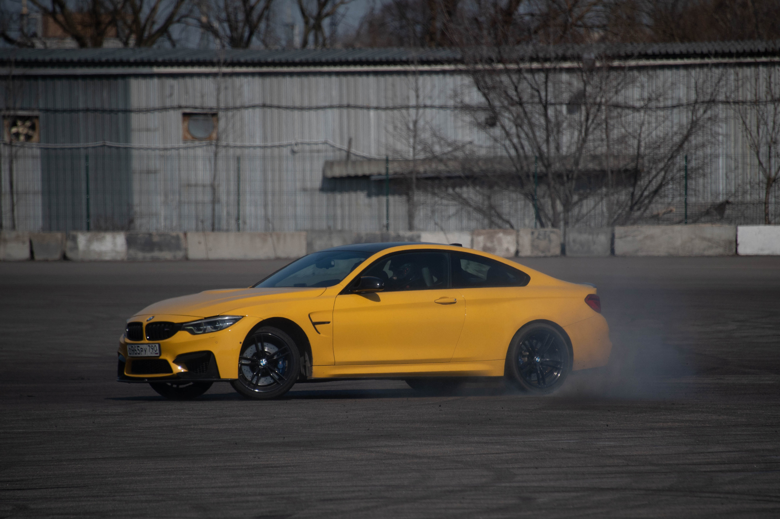 Репортажная съемка в Москве. Фотограф — Денис Волков. Автомобильный фотограф в Москве Денис Волков