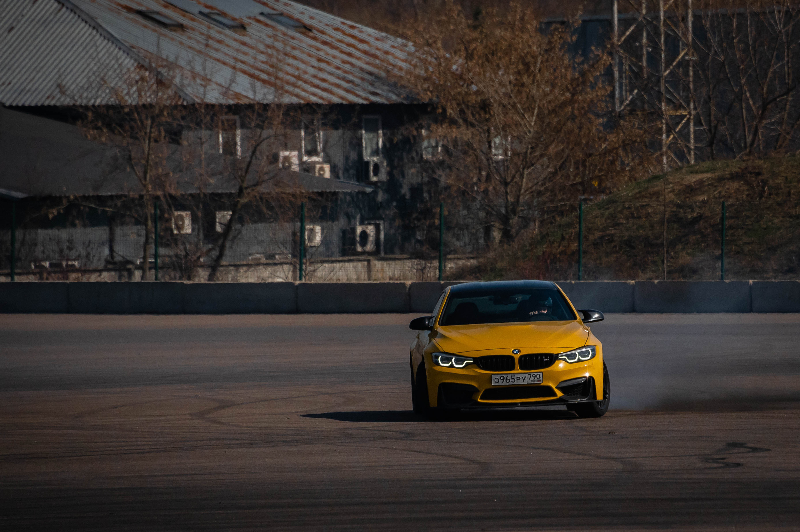 Репортажная съемка в Москве. Фотограф — Денис Волков. Автомобильный фотограф в Москве Денис Волков