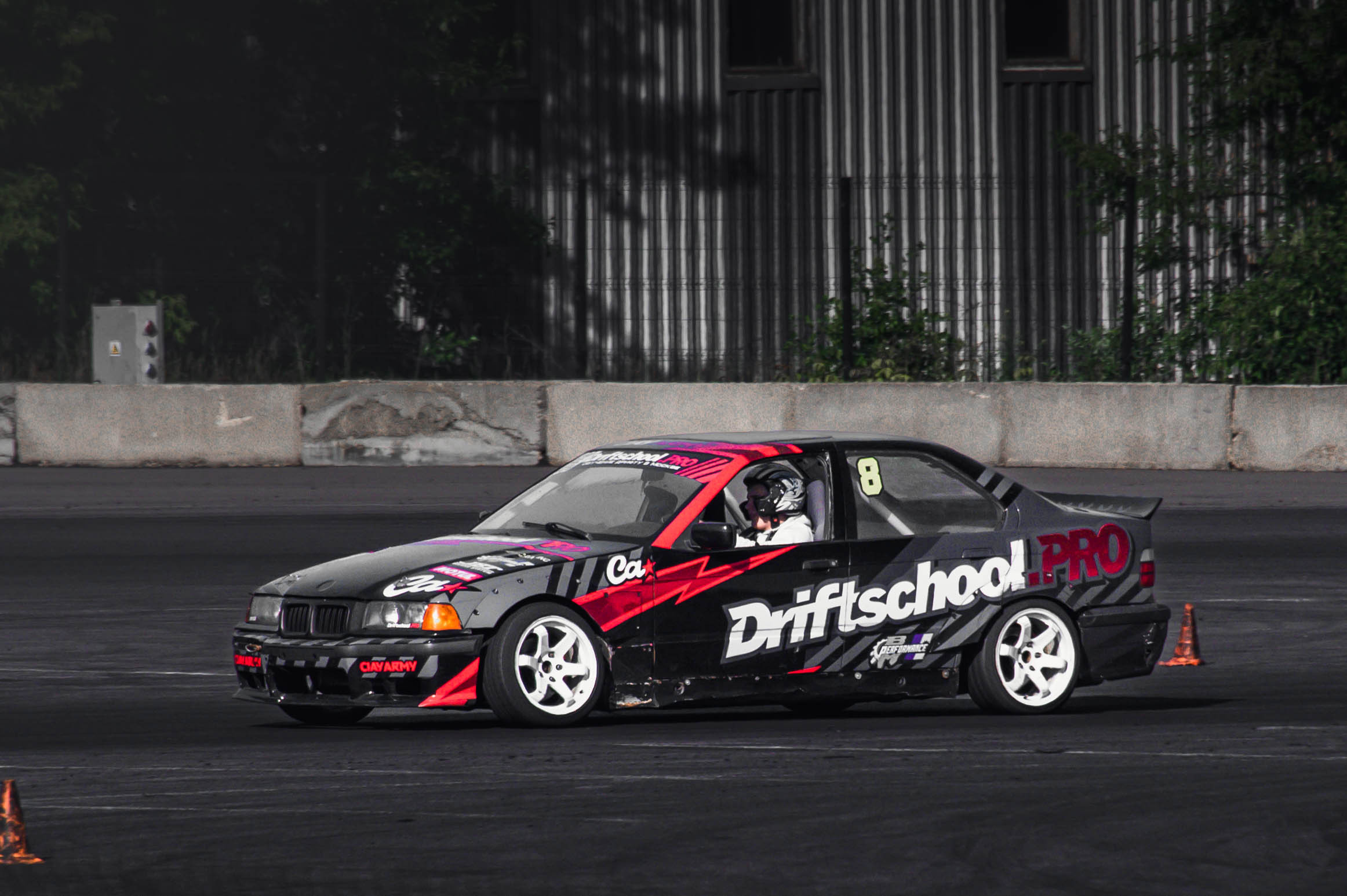 Репортажная съемка в Москве. Фотограф — Денис Волков. Автомобильный фотограф в Москве Денис Волков