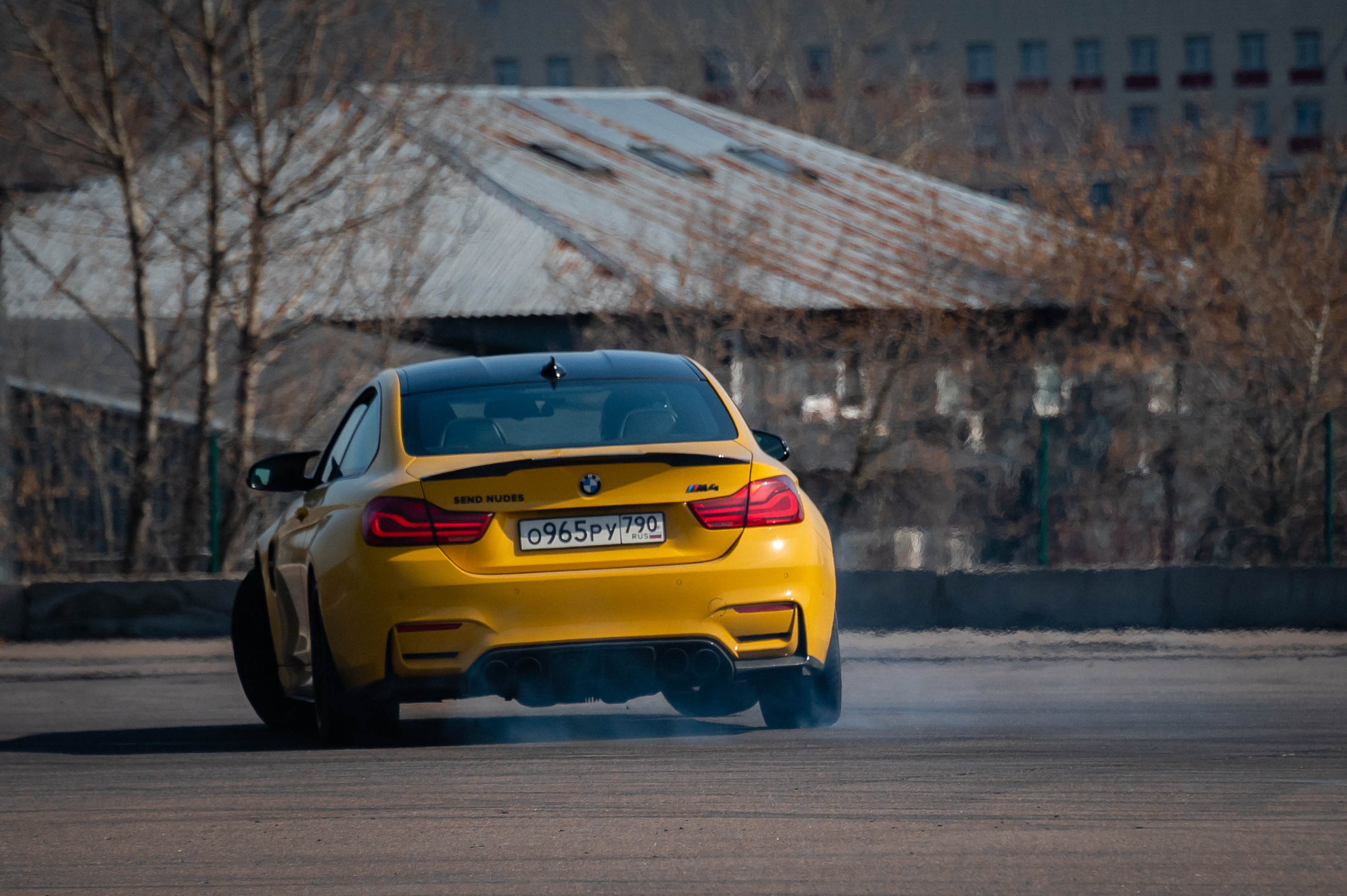 Репортажная съемка в Москве. Фотограф — Денис Волков. Автомобильный фотограф в Москве Денис Волков