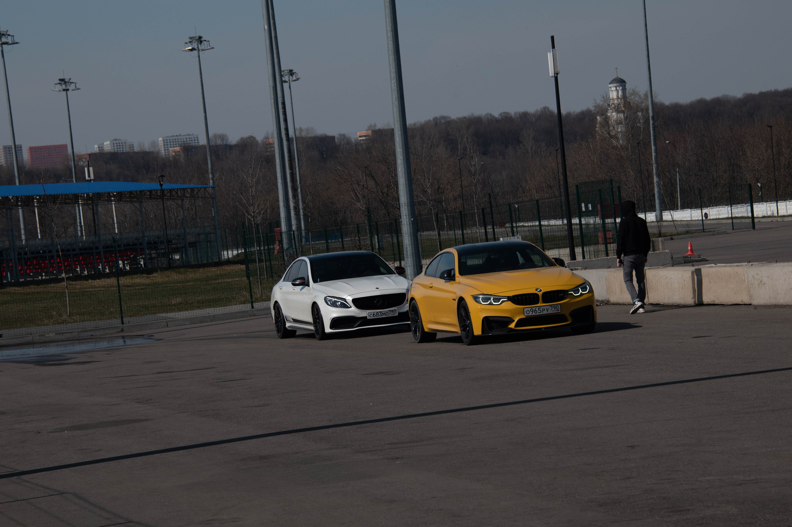 Репортажная съемка в Москве. Фотограф — Денис Волков. Автомобильный фотограф в Москве Денис Волков