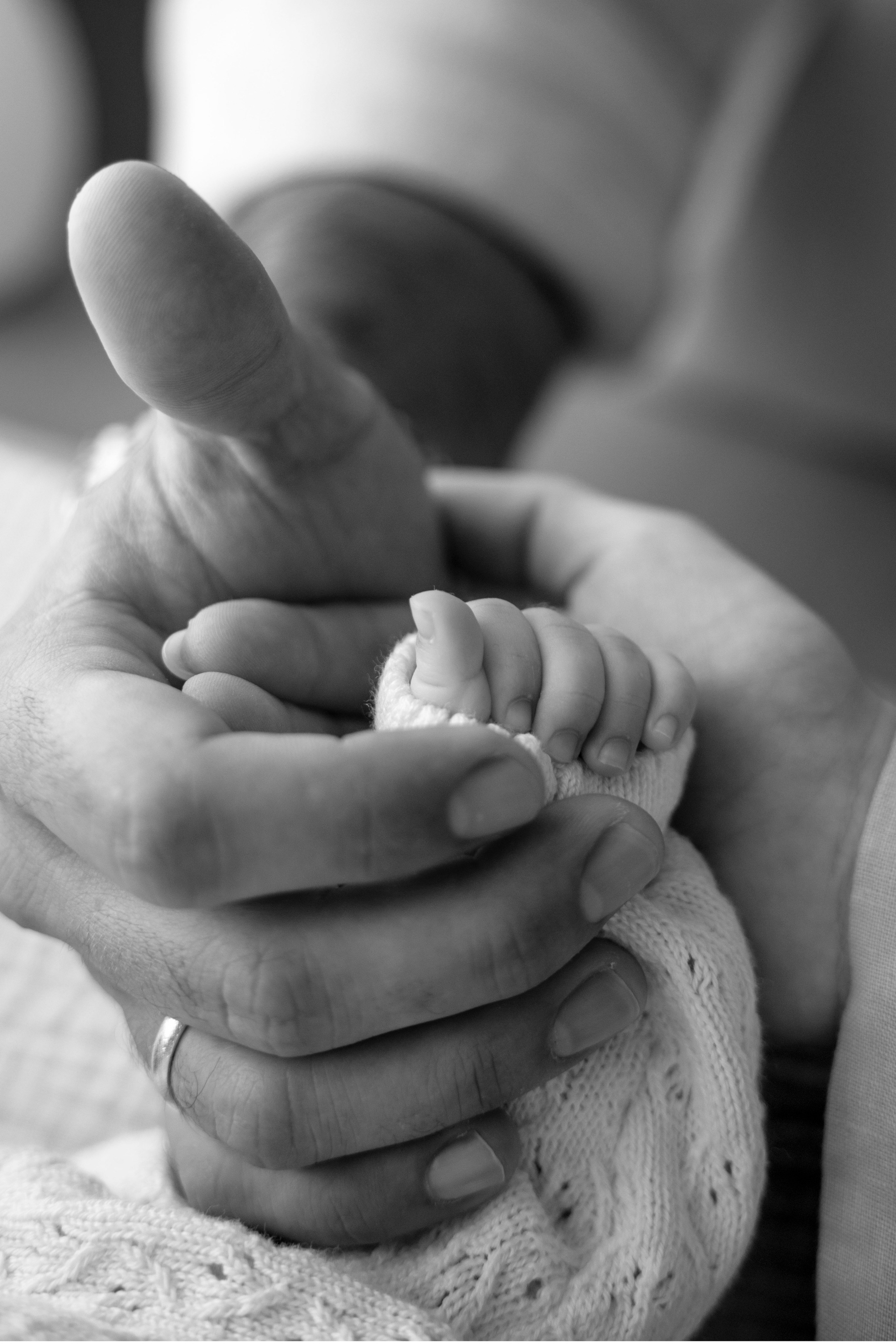 New born family photoshoot at home. Wedding and family photographer