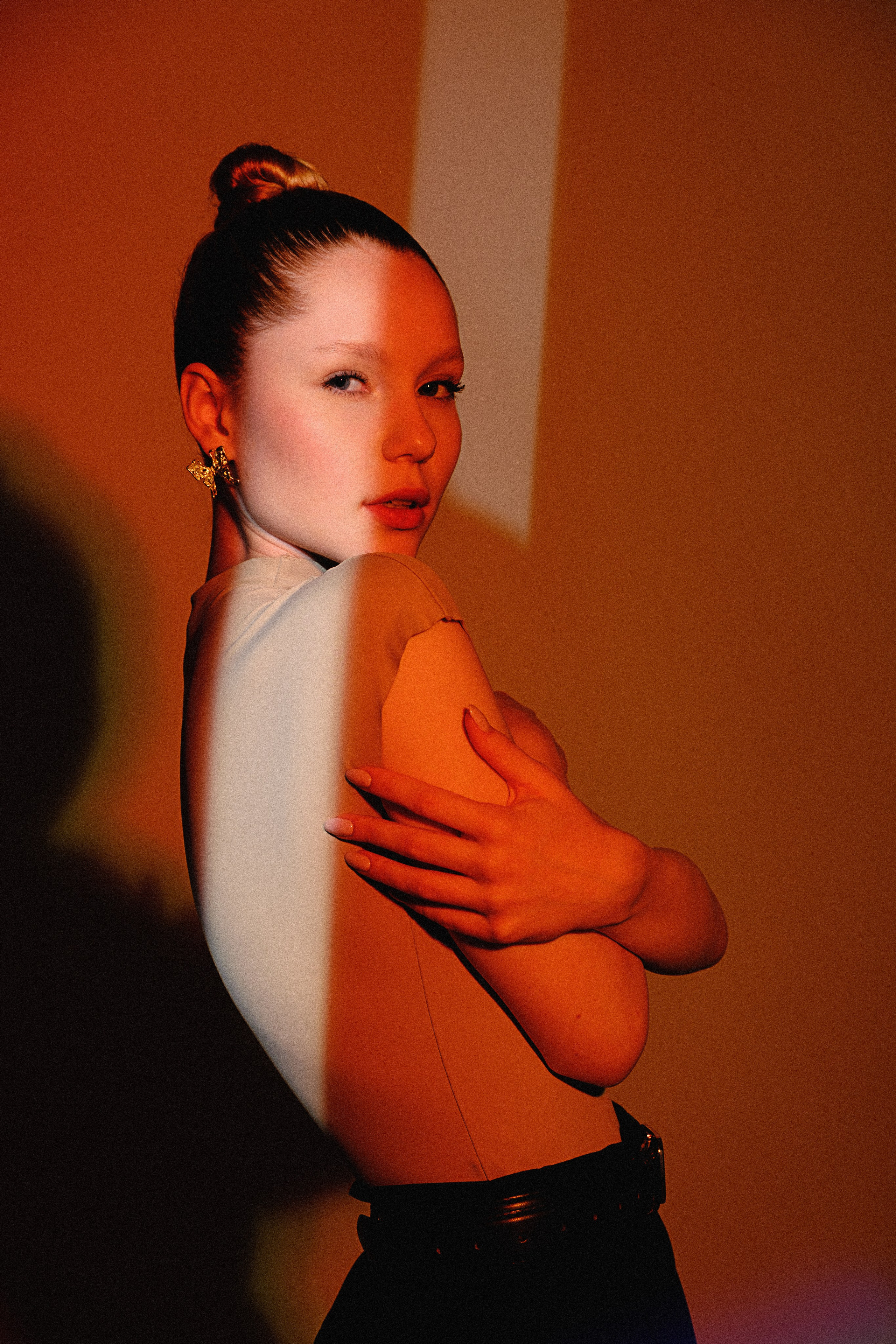 Игра света и цвета в модельных тестах. Фотограф и видеограф в Омск/Москва Сащенко Лера