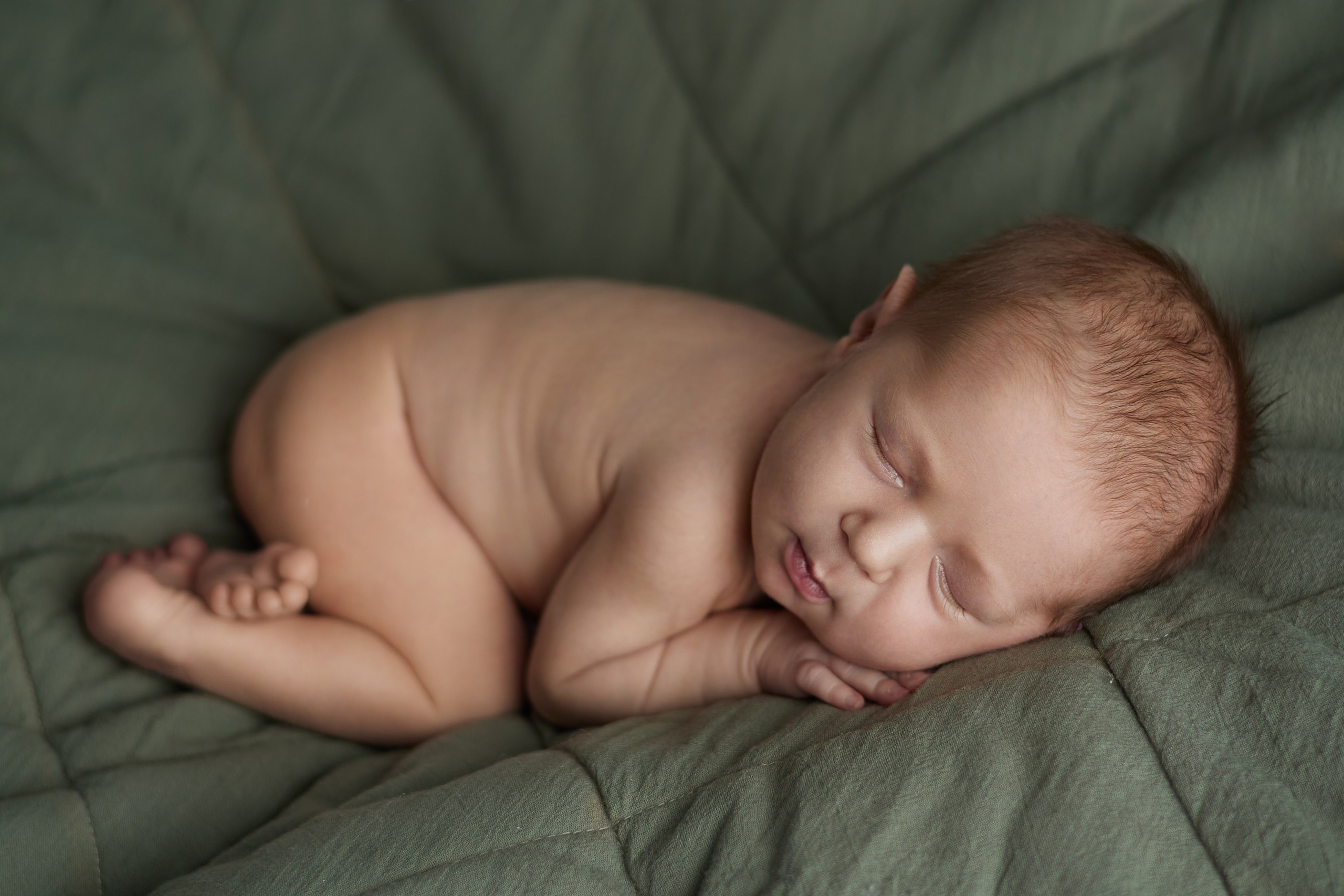 Newborn. Фотограф женского портрета, беременности и материнства Харькова Елена