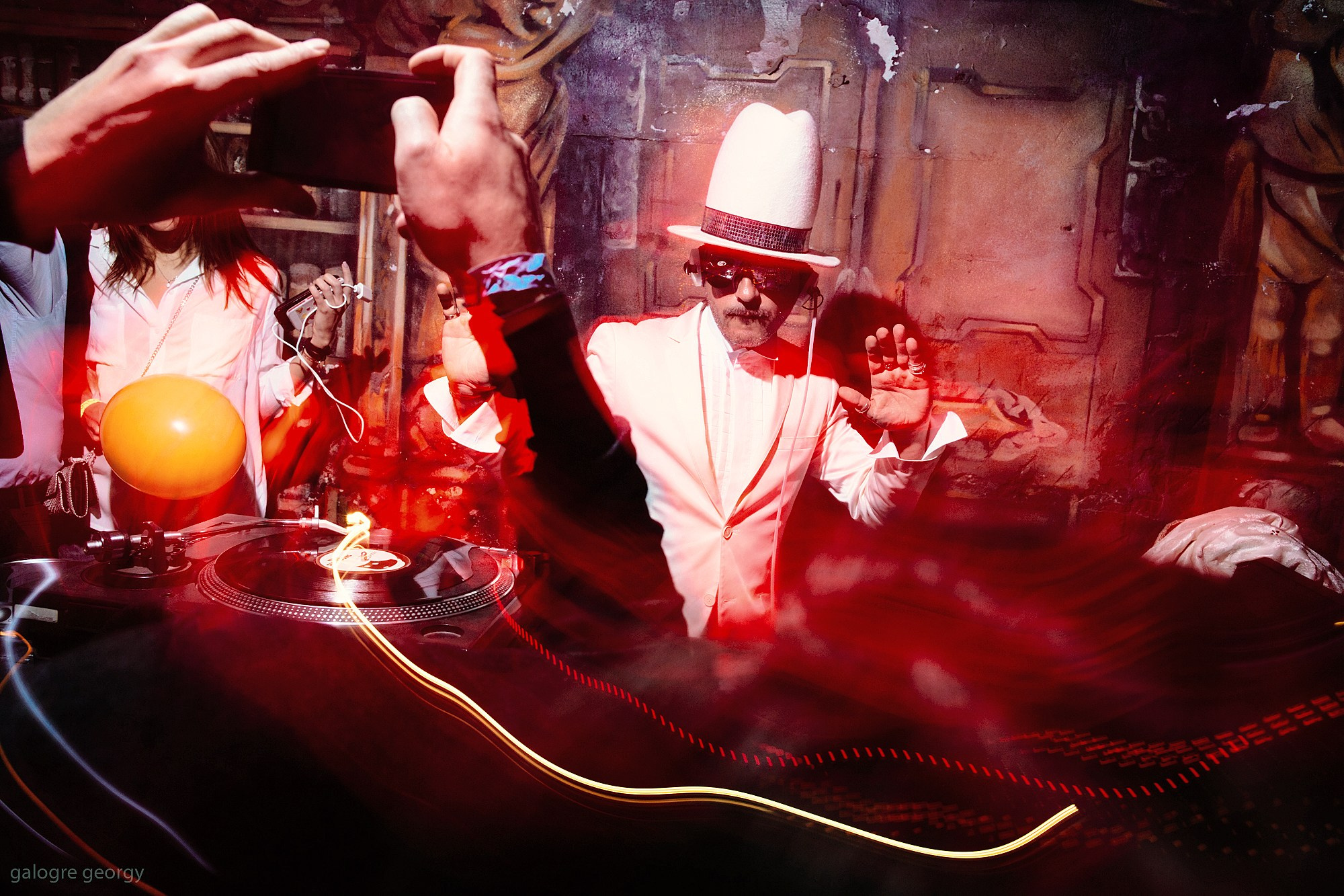 Питер Архив Zinger Dj list. RetroChic Фото