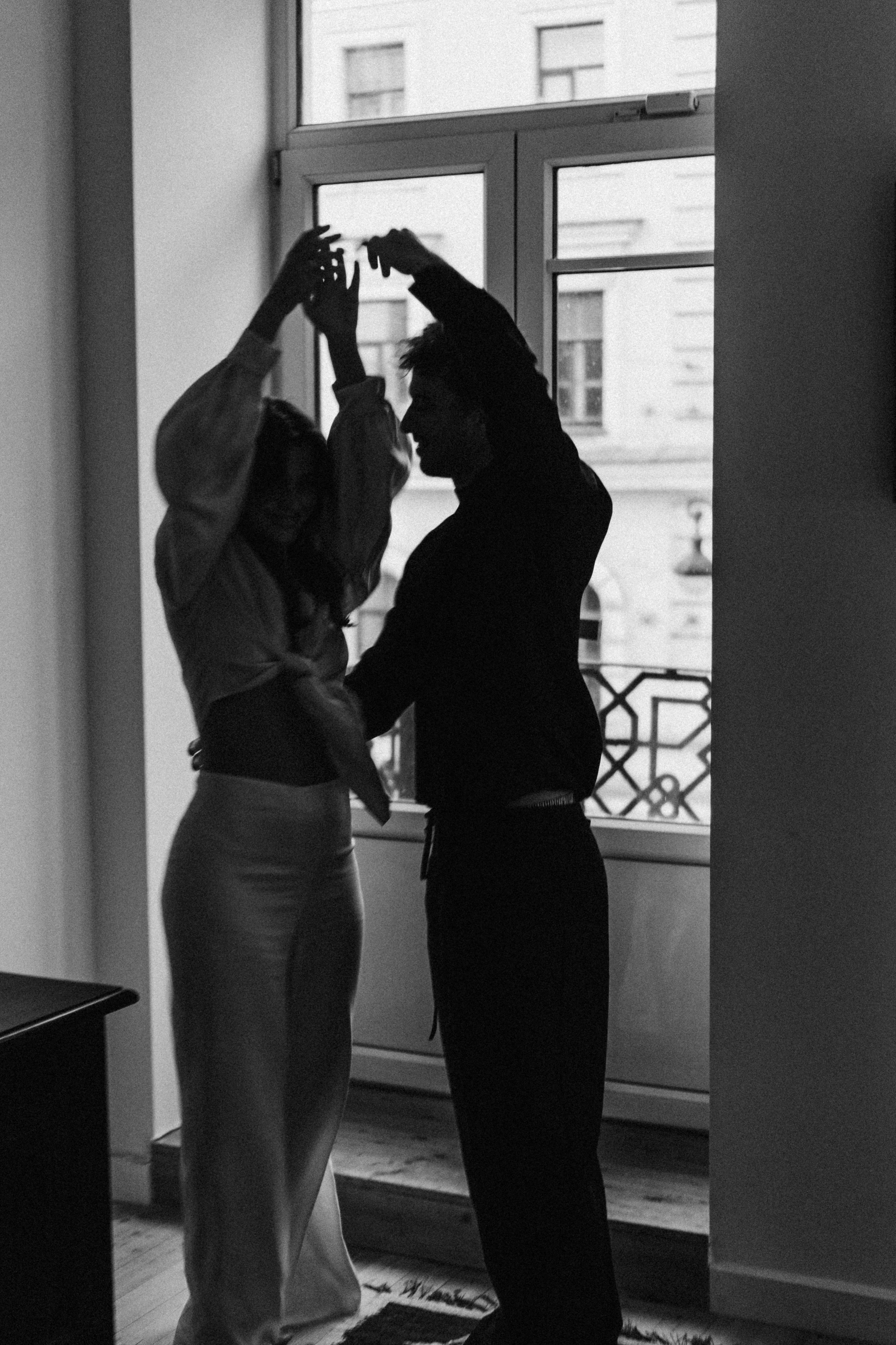 УТРО ЖЕНИХА И НЕВЕСТЫ В ПИТЕРСКОЙ КВАРТИРЕ И СЬЕМКА С СВАДЕБНЫХ ОБРАЗАХ. Профессиональный фотограф, Санкт-Петербург — Виктория Богомолова