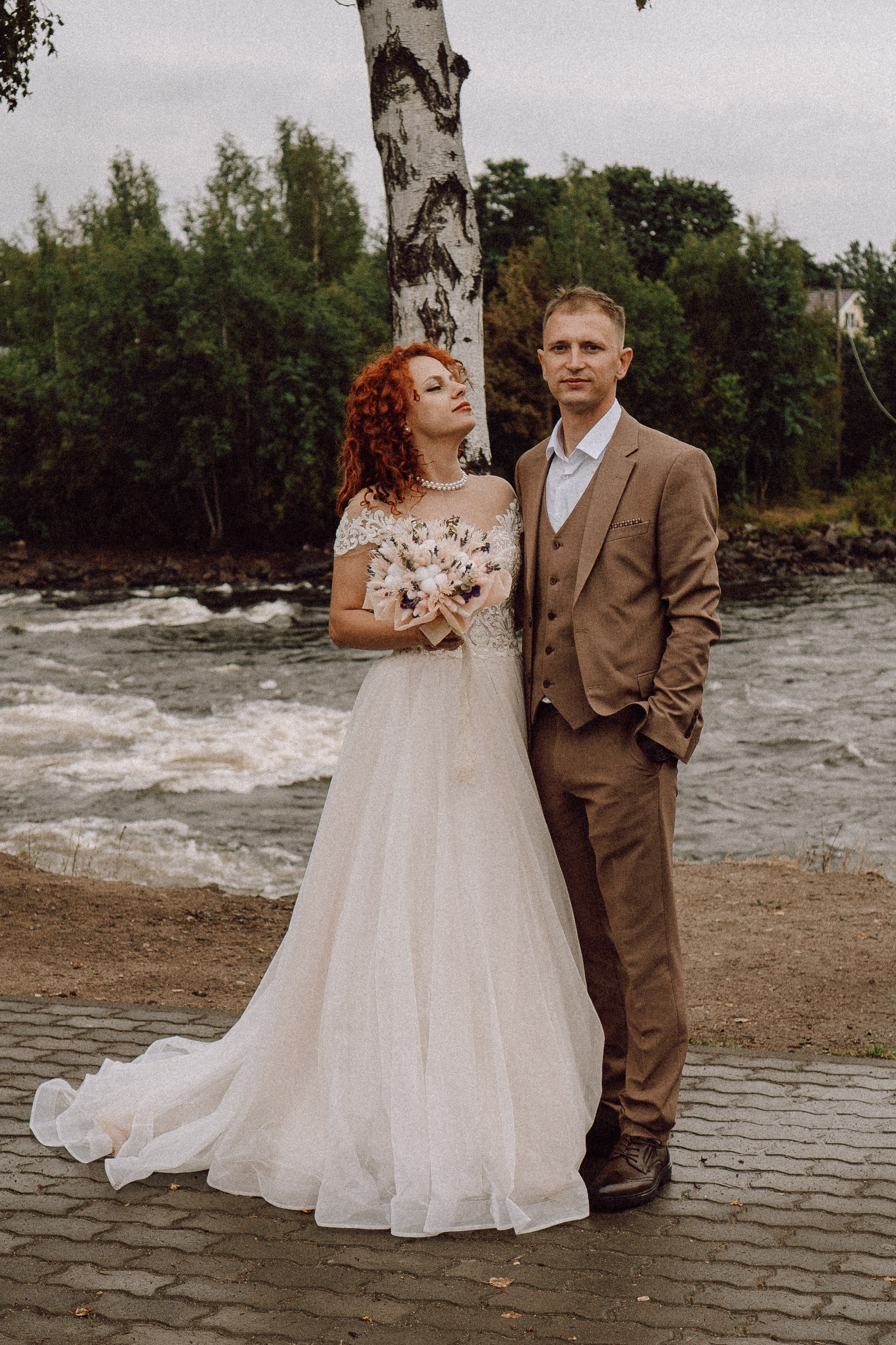 СВАДЕБНАЯ ФОТОСЕССИИЯ ПАРЫ В ГОРОДЕ ПРИОЗЕРСК В СОСНОВОМ ЛЕСУ И С ПИКАПОМ. Профессиональный фотограф, Санкт-Петербург — Виктория Богомолова