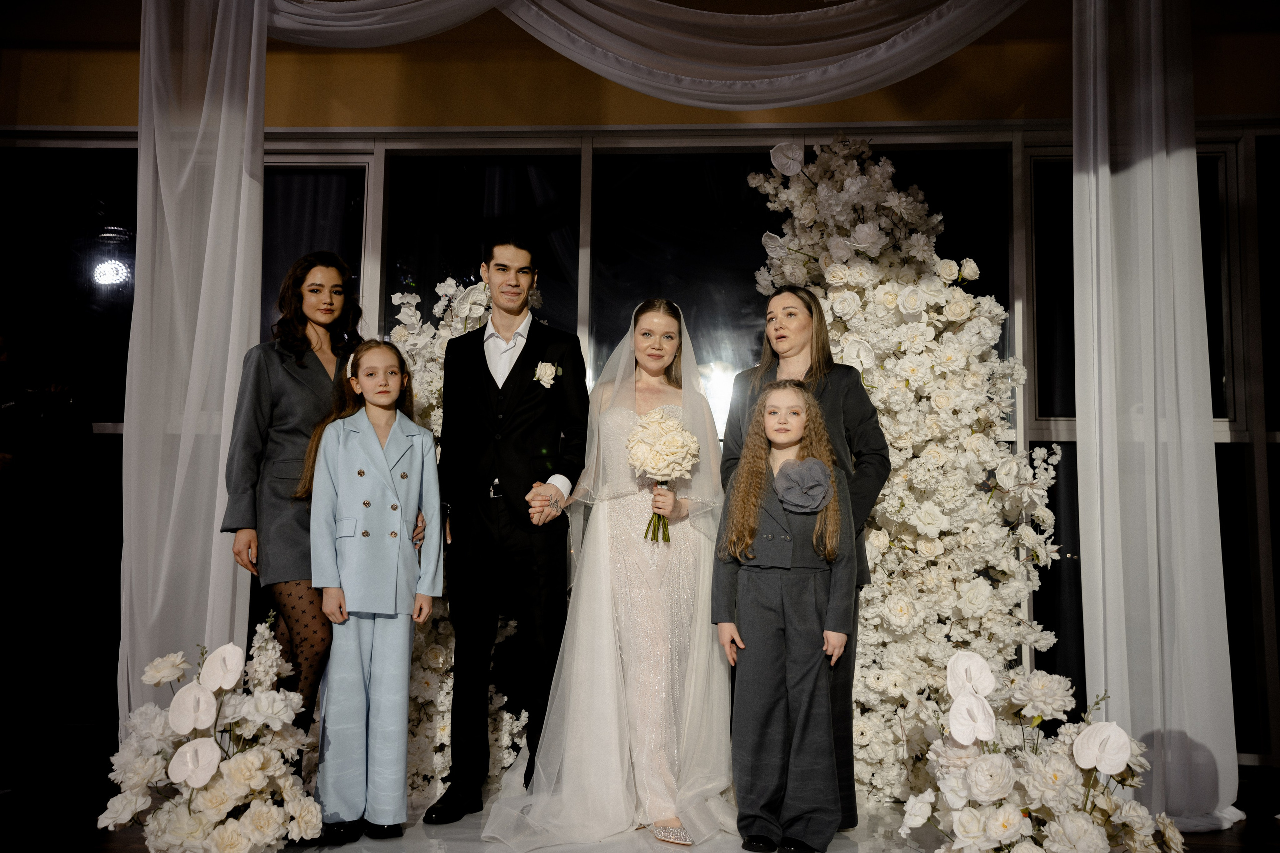 СВАДЕБНАЯ СЬЕМКА СБОРОВ В ОТЕЛЕ И ВЫЕЗД НА ЦЕРЕМОНИЮ (СНЯТО В СИБИРЕ В НИЖНЕВАРТОВСКЕ). Профессиональный фотограф, Санкт-Петербург — Виктория Богомолова