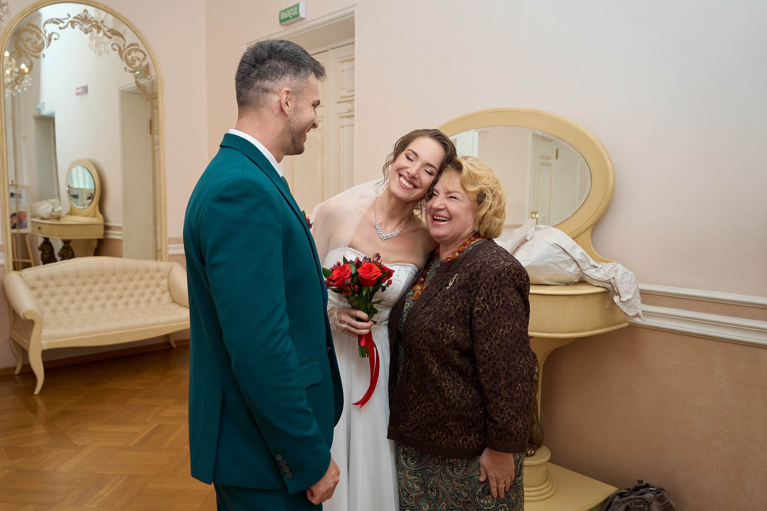 В ЗАГСе. Репортажный и портретный фотограф в Томске Ларионов Артём